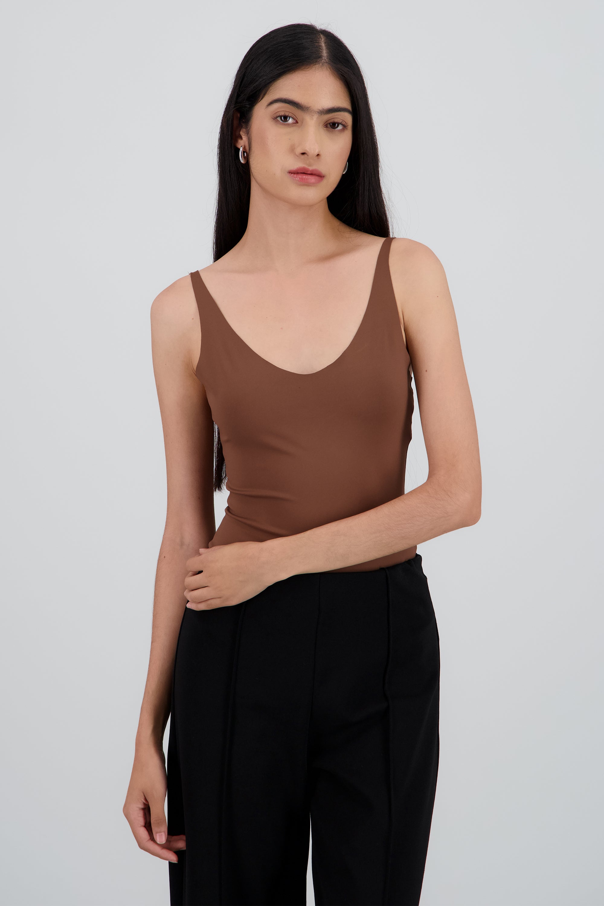 Body escote v tirantes CAFE