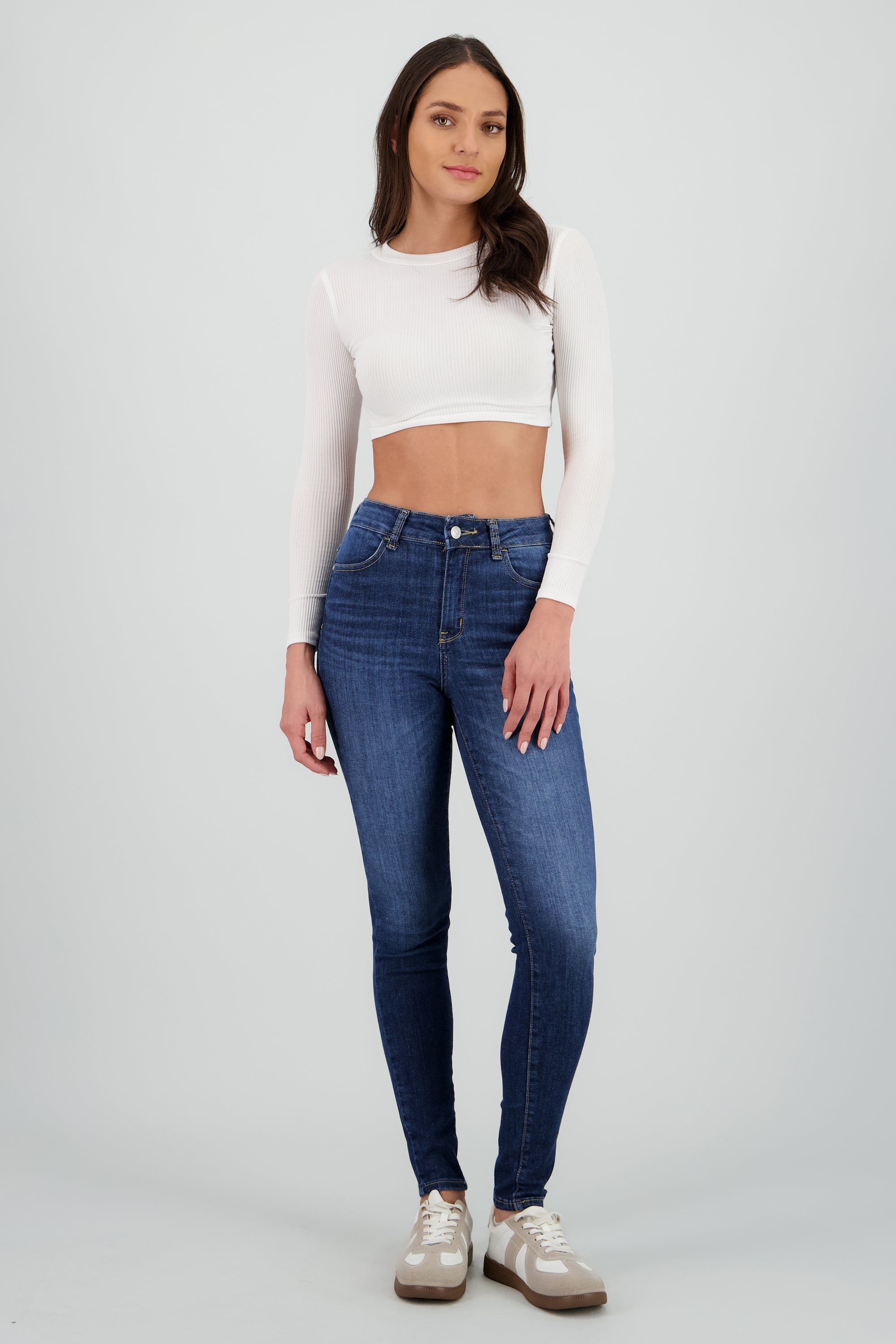 Jeans básicos skinny DARK WASH
