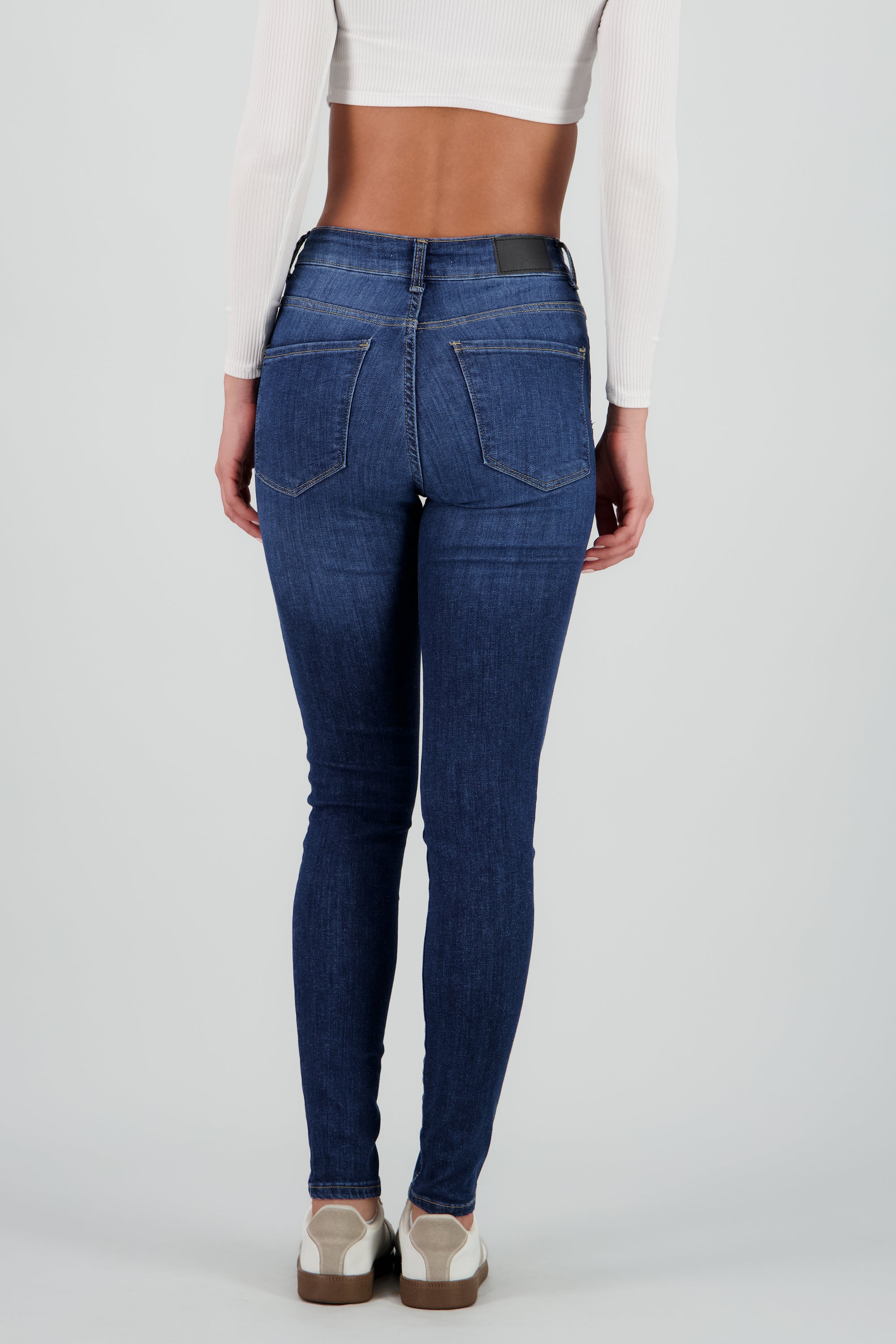 Jeans básicos skinny DARK WASH