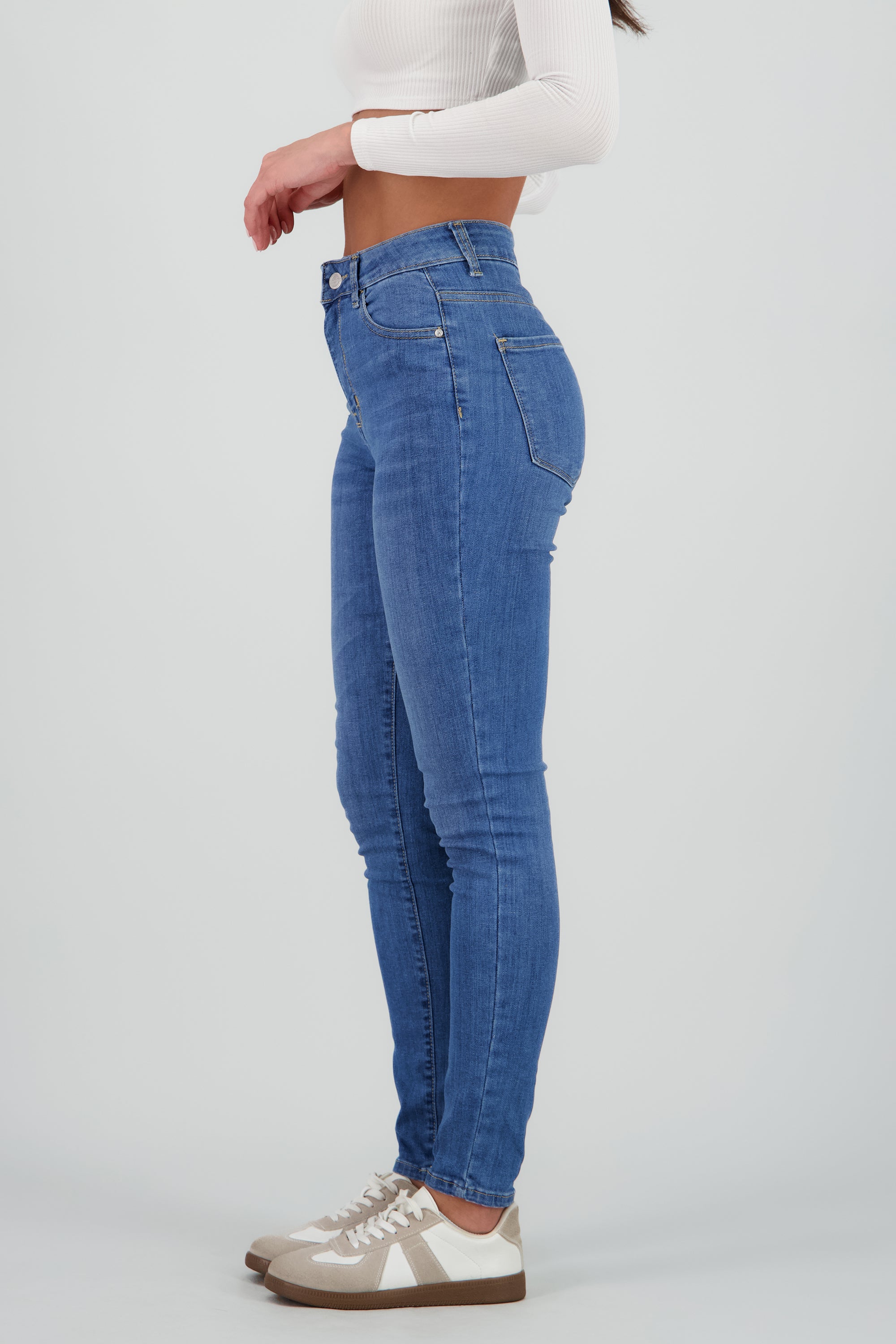Jeans básicos skinny MEDIUM WASH