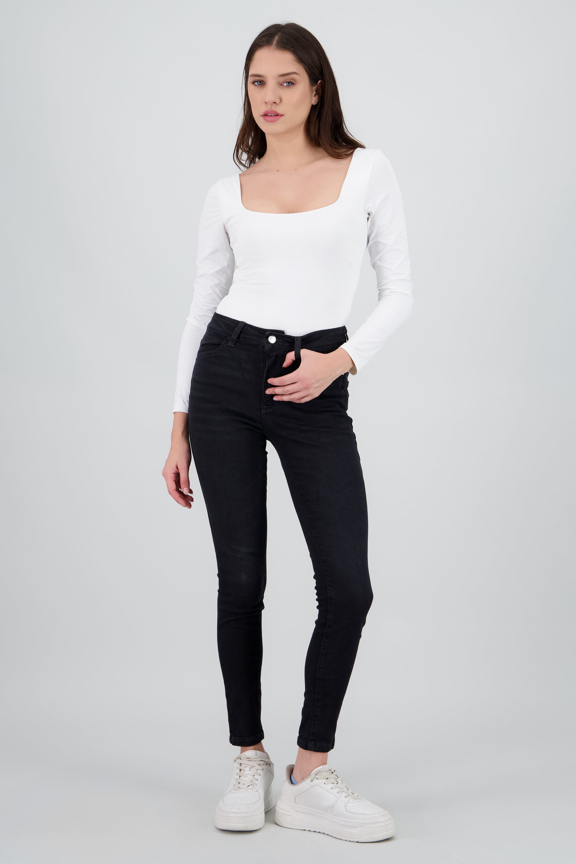 Jeans básicos skinny GRIS