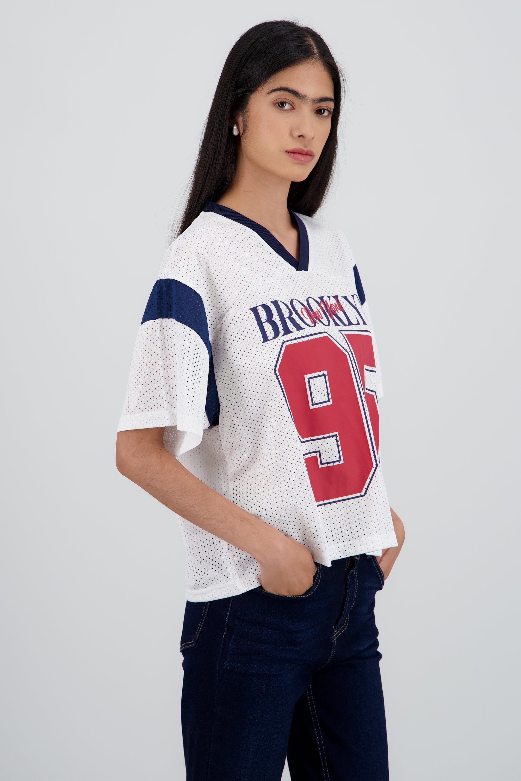 Playera deportiva contraste HUESO COMBO