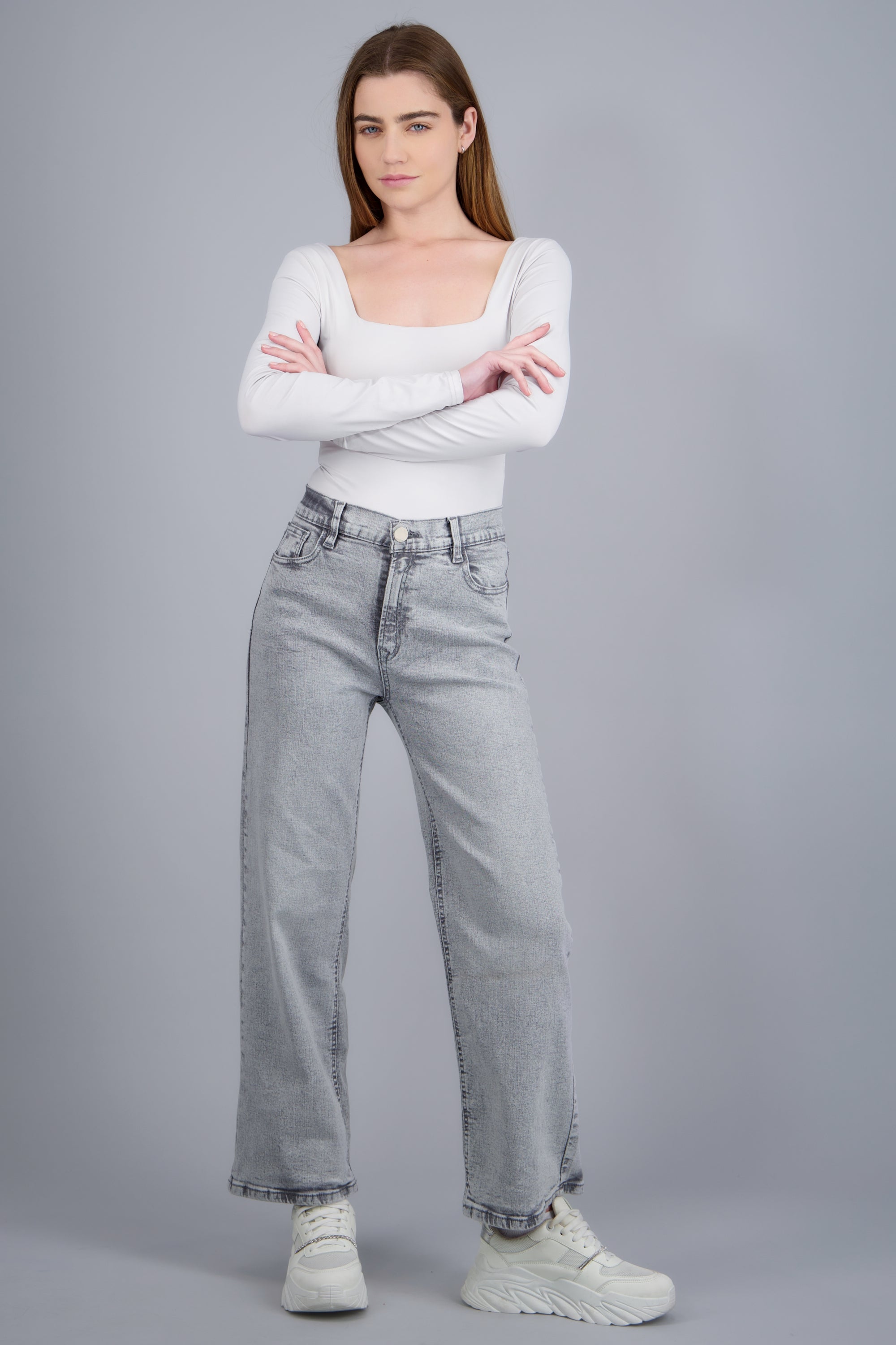 GRAY