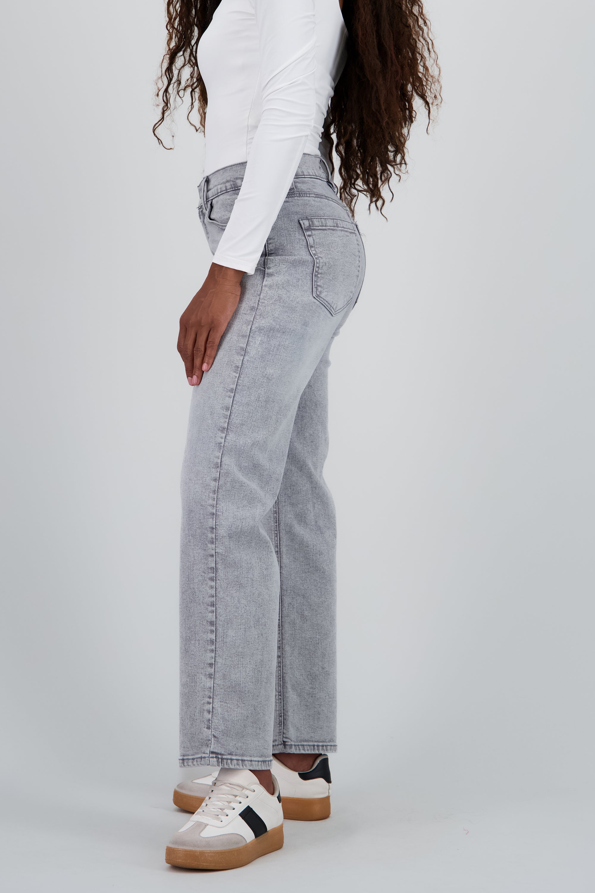Jeans básicos wide leg GRIS