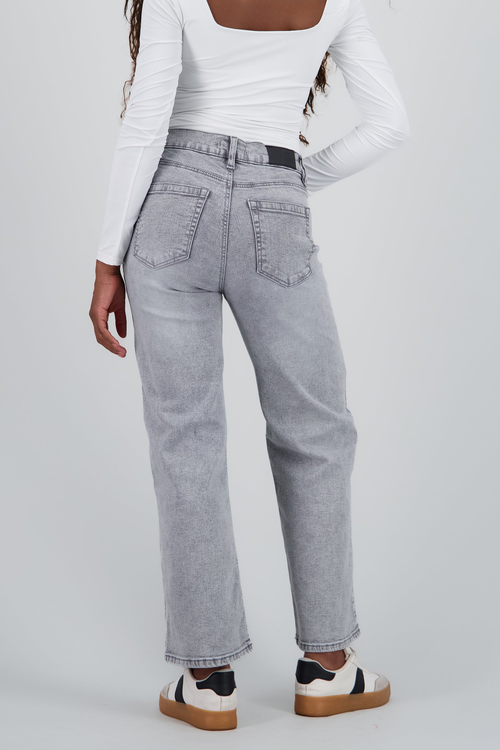 Jeans básicos wide leg GRIS
