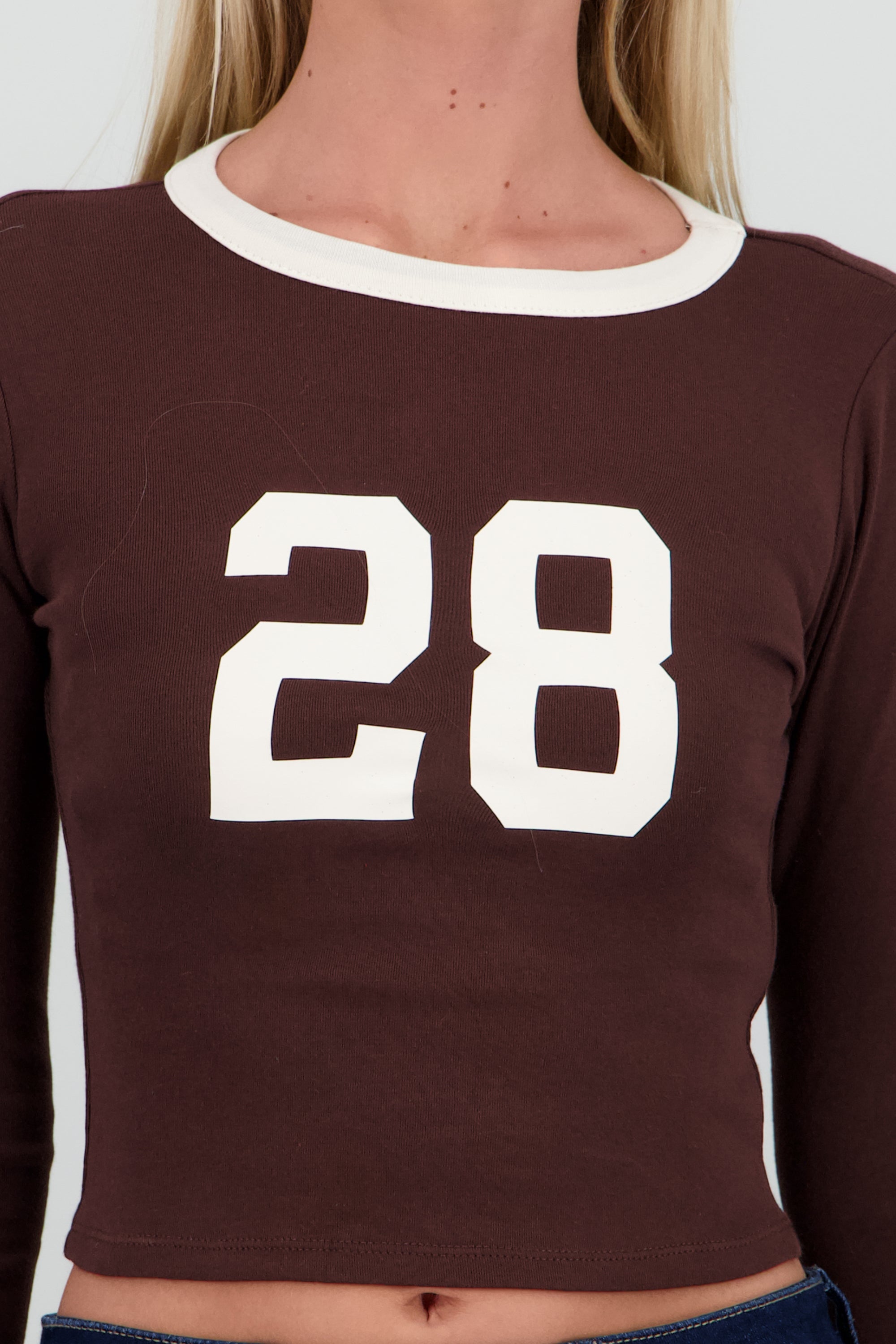 Playera estampado numero CAFE