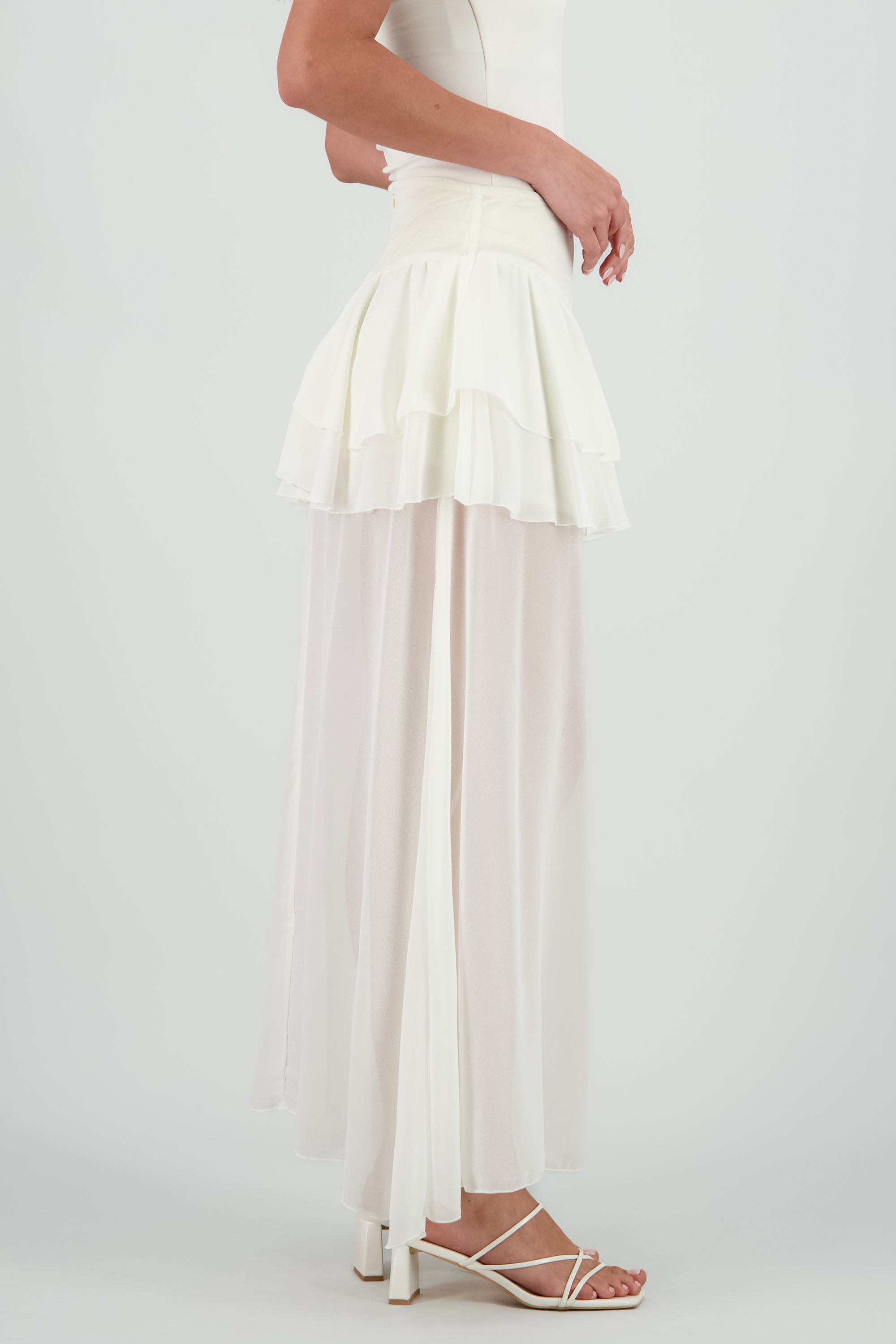 Falda maxi doble olan chifon CREMA