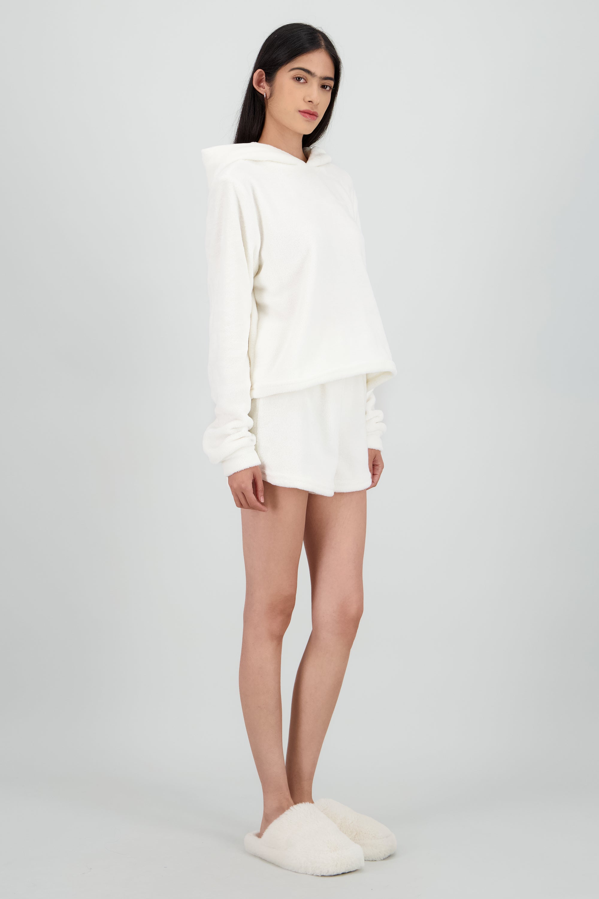 Pijama peluche orejitas HUESO