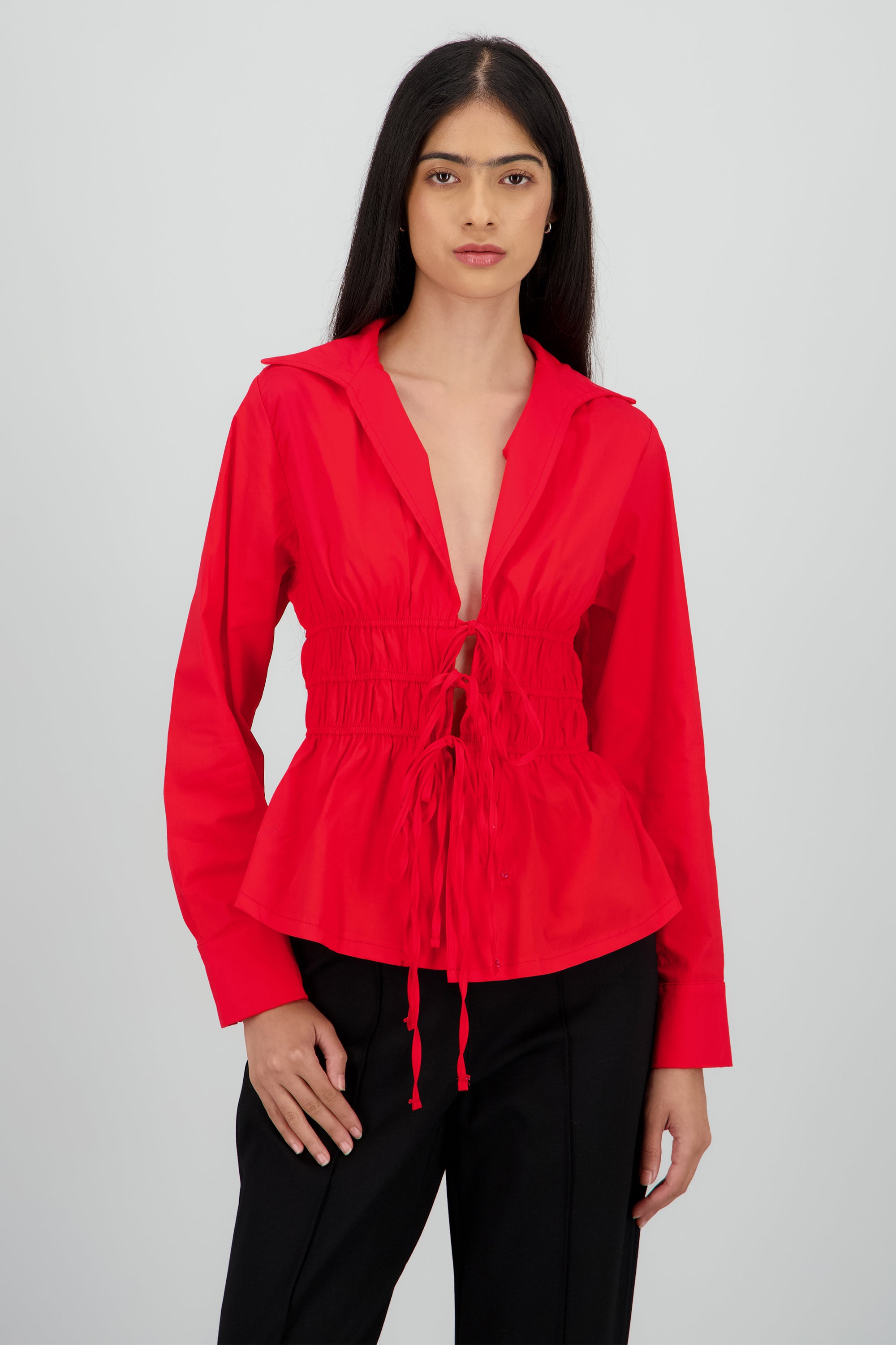 Camisa manga larga detalle smock amarre ROJO