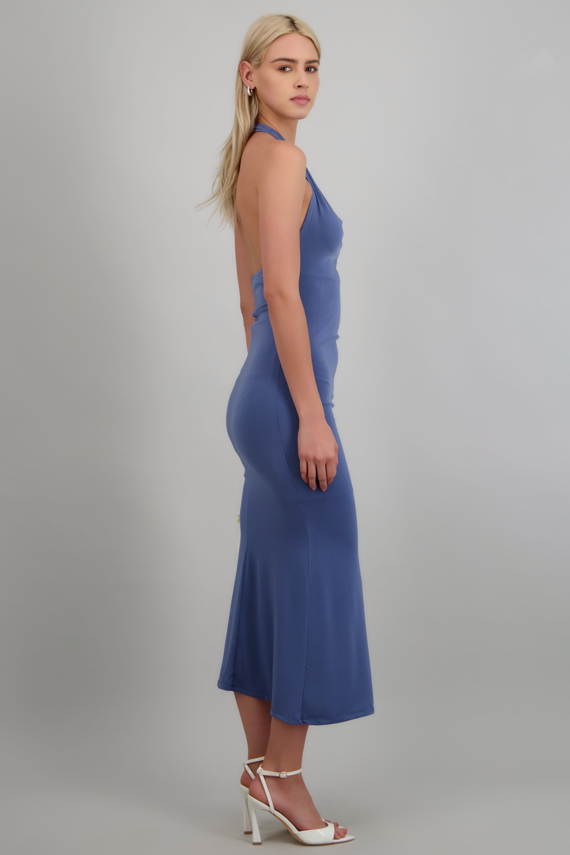 Vestido maxi halter escote columpio AZUL
