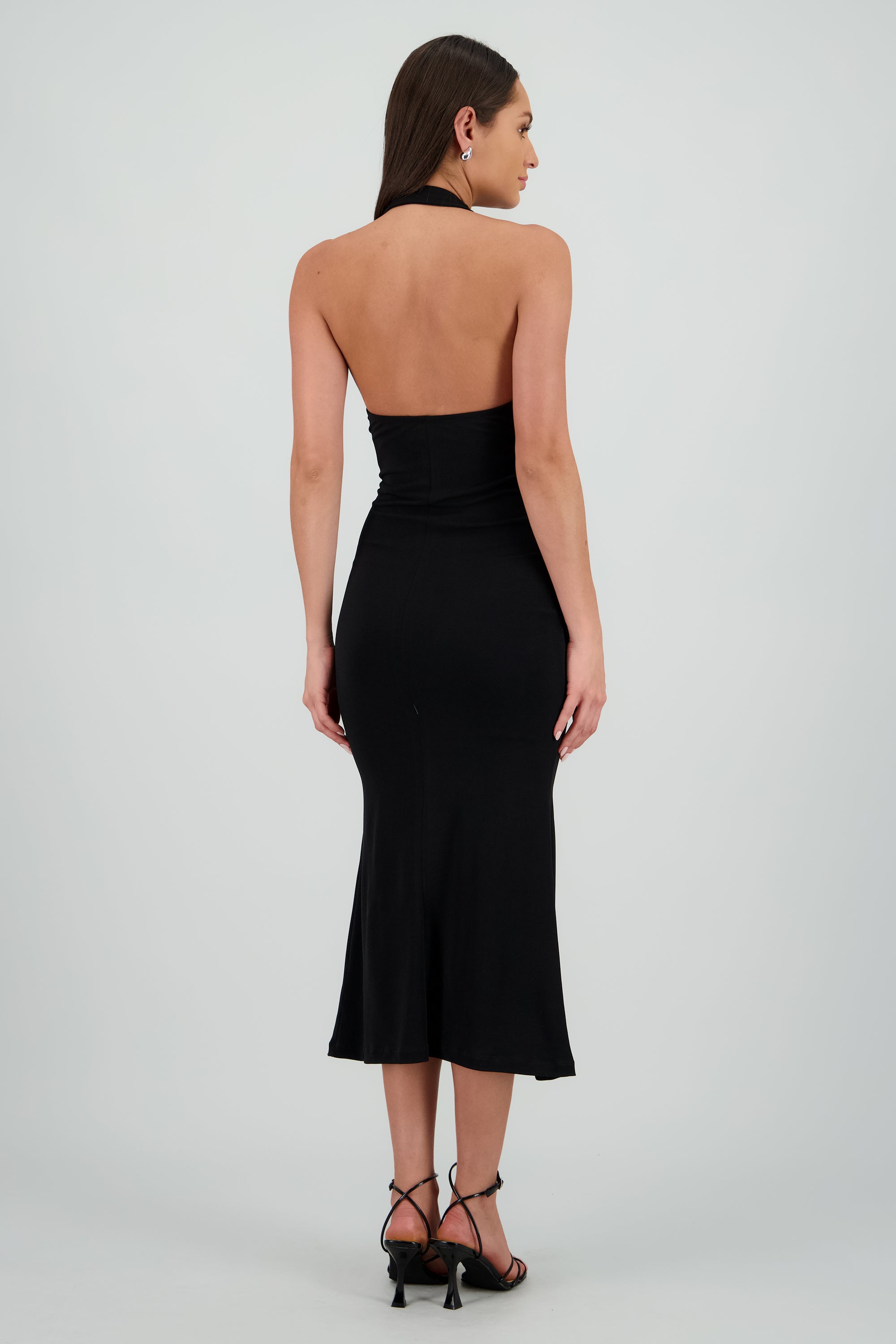 Vestido maxi halter escote columpio NEGRO