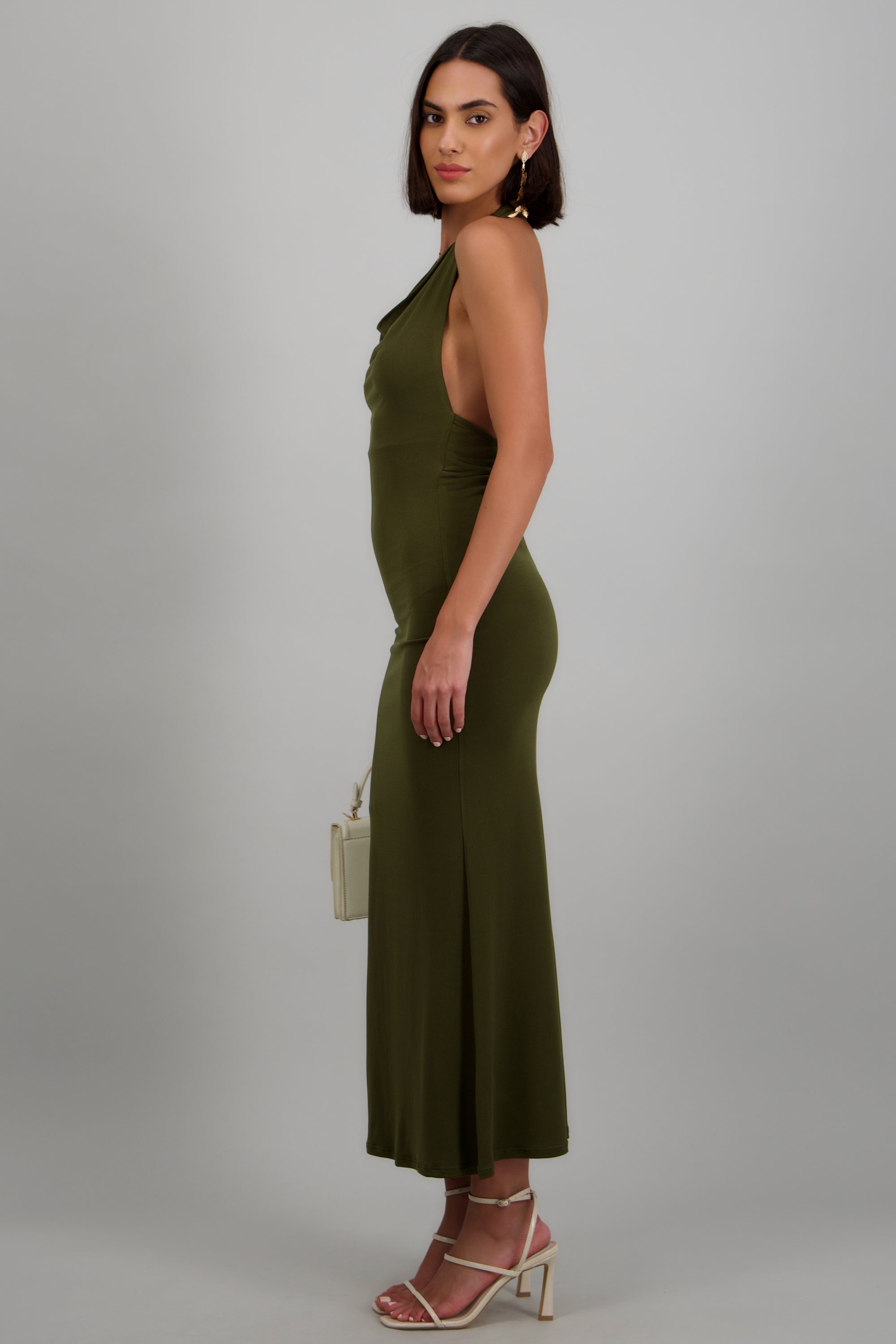 Vestido maxi halter escote columpio OLIVO