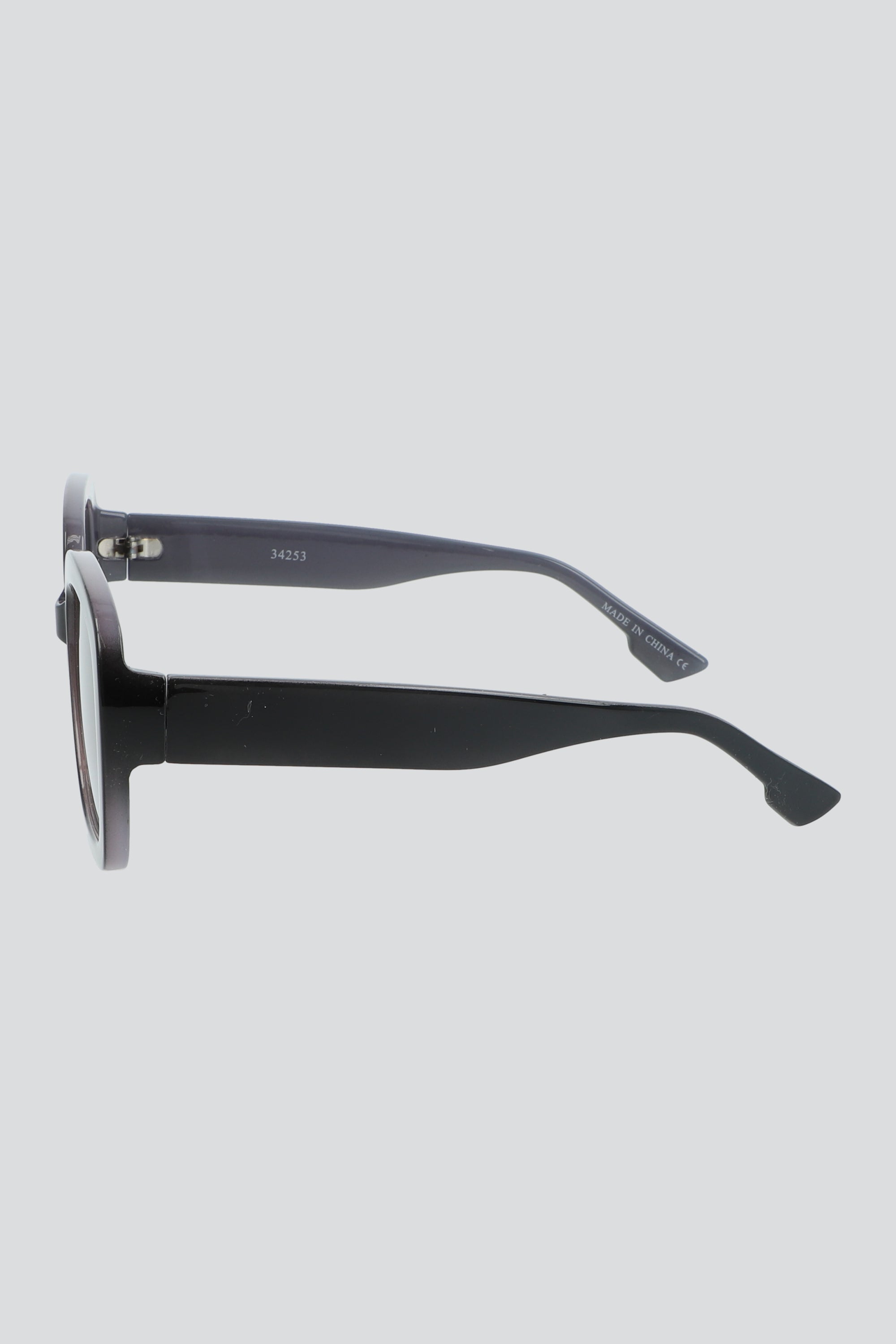 Lentes cuadrados oscuros NEGRO