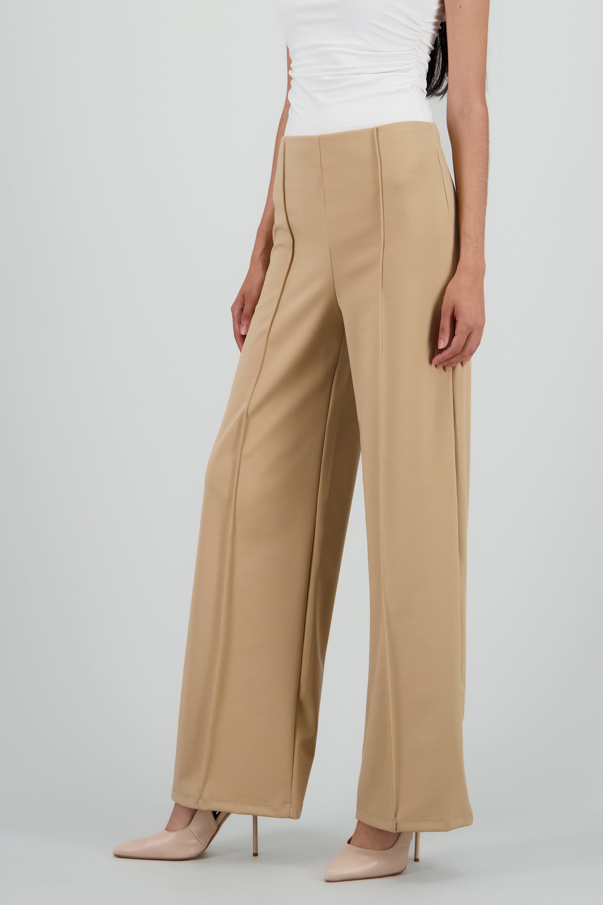 Pantalon wide leg detalle costura BEIGE