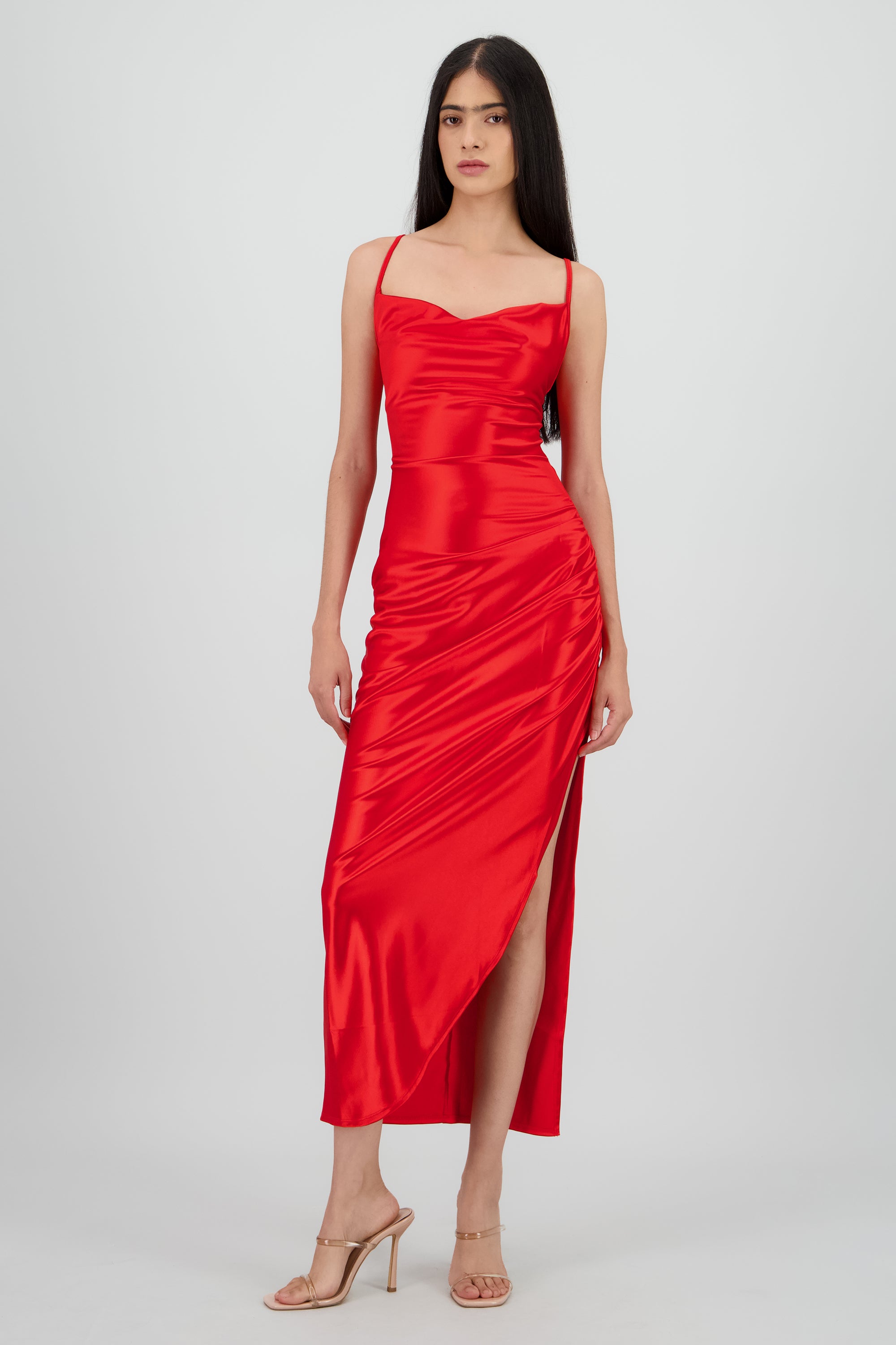 Vestido satin detalle drapeado pierna ROJO QUEMADO