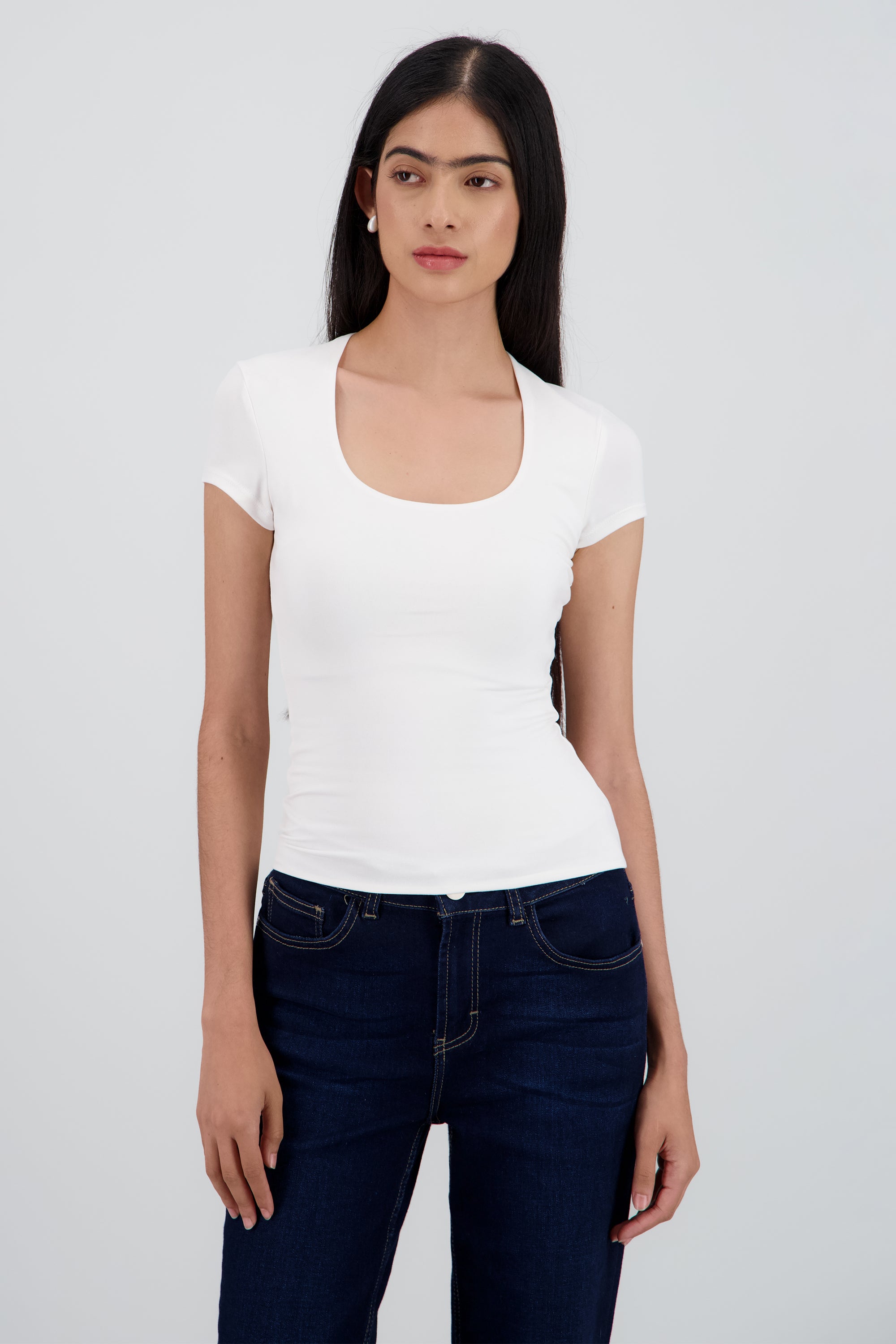Top largo escote audrado CREMA