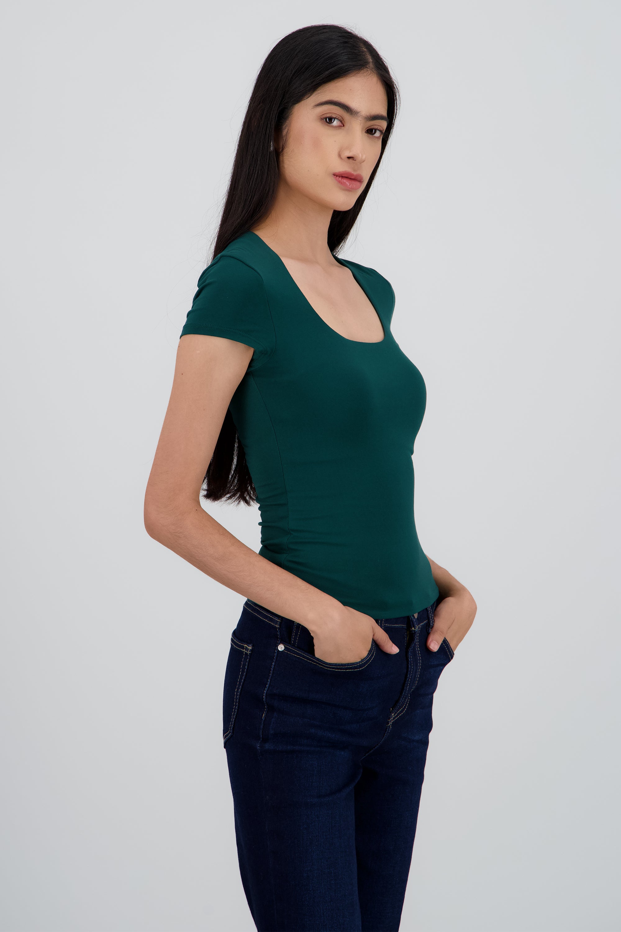 Top largo escote audrado VERDE CAZADOR