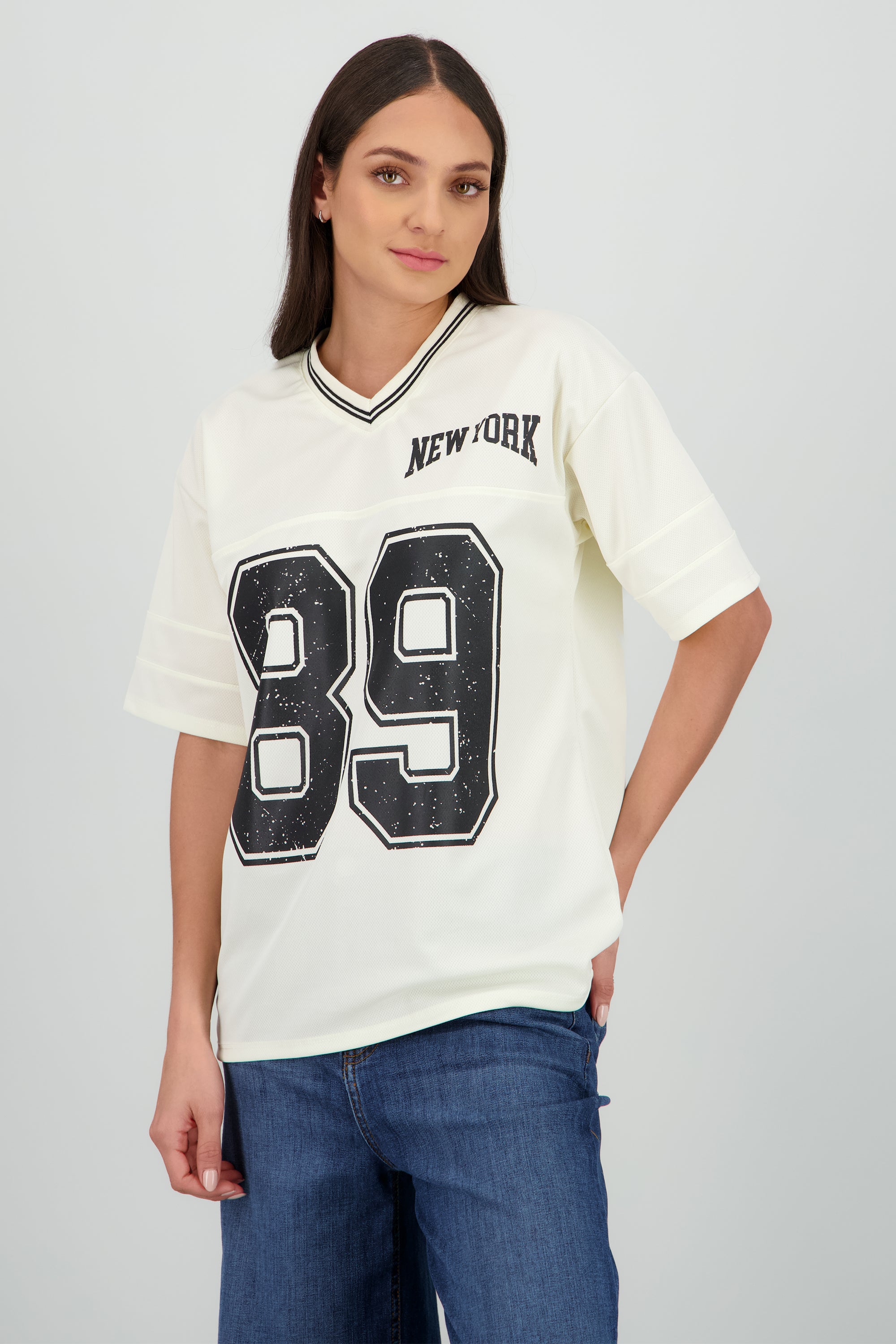 Playera oversize estampado numero AMARILLO PASTEL