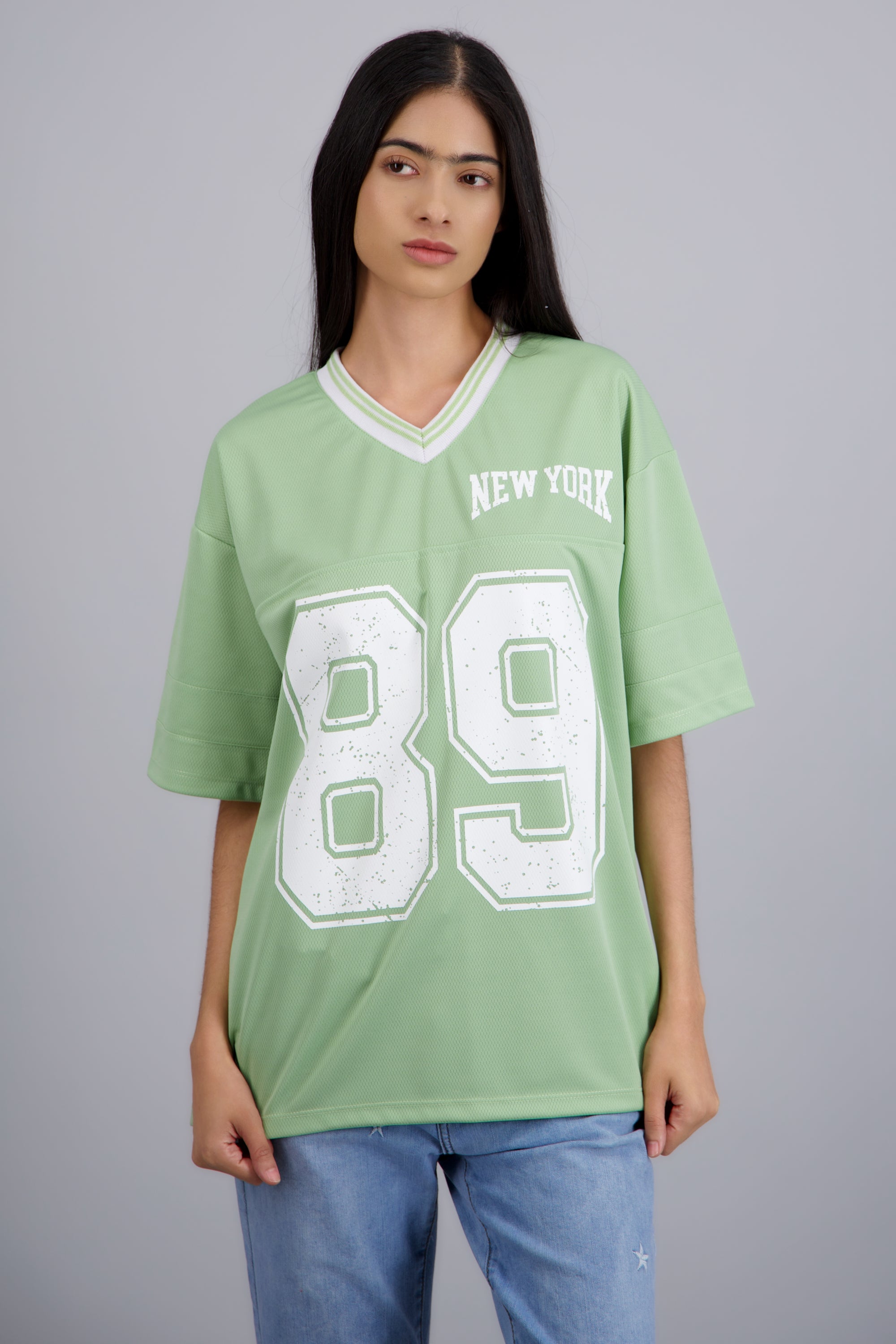 Playera oversized estampado numero VERDE CLARO