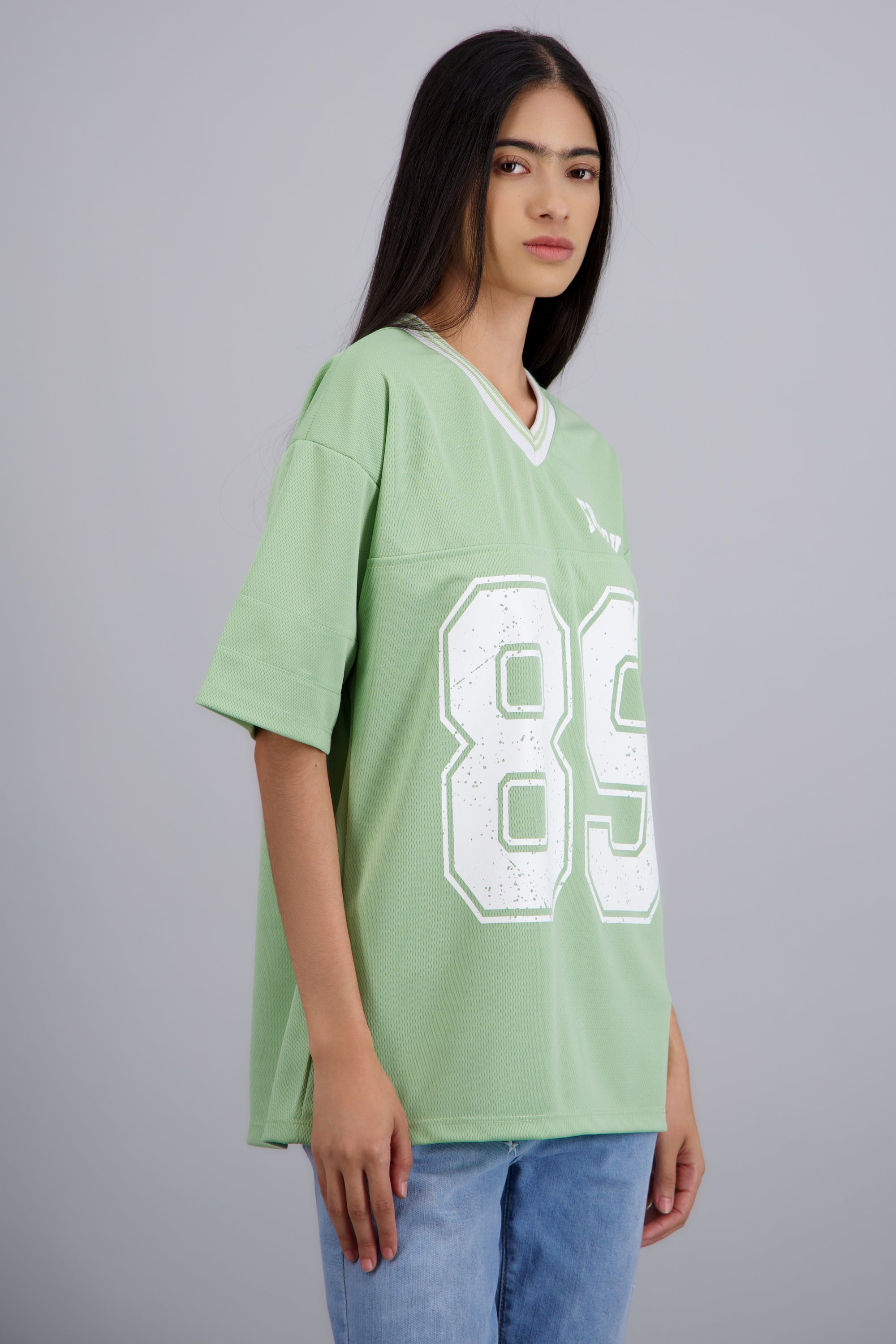 Playera oversized estampado numero VERDE CLARO