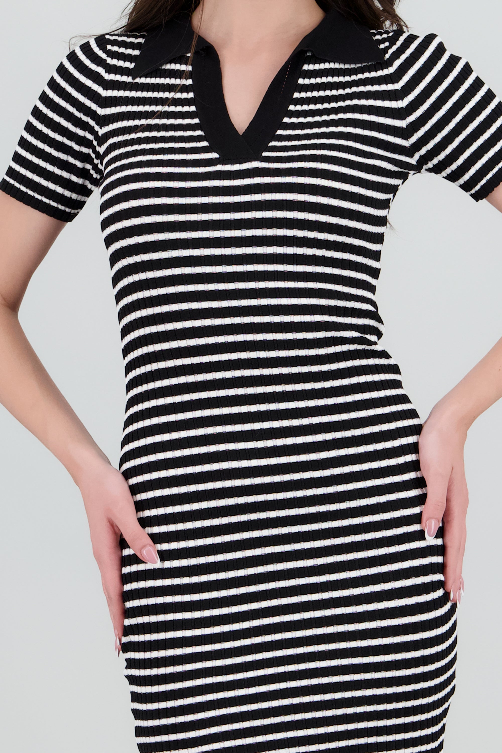 Vestido tipo polo con manga corta rayas NEGRO