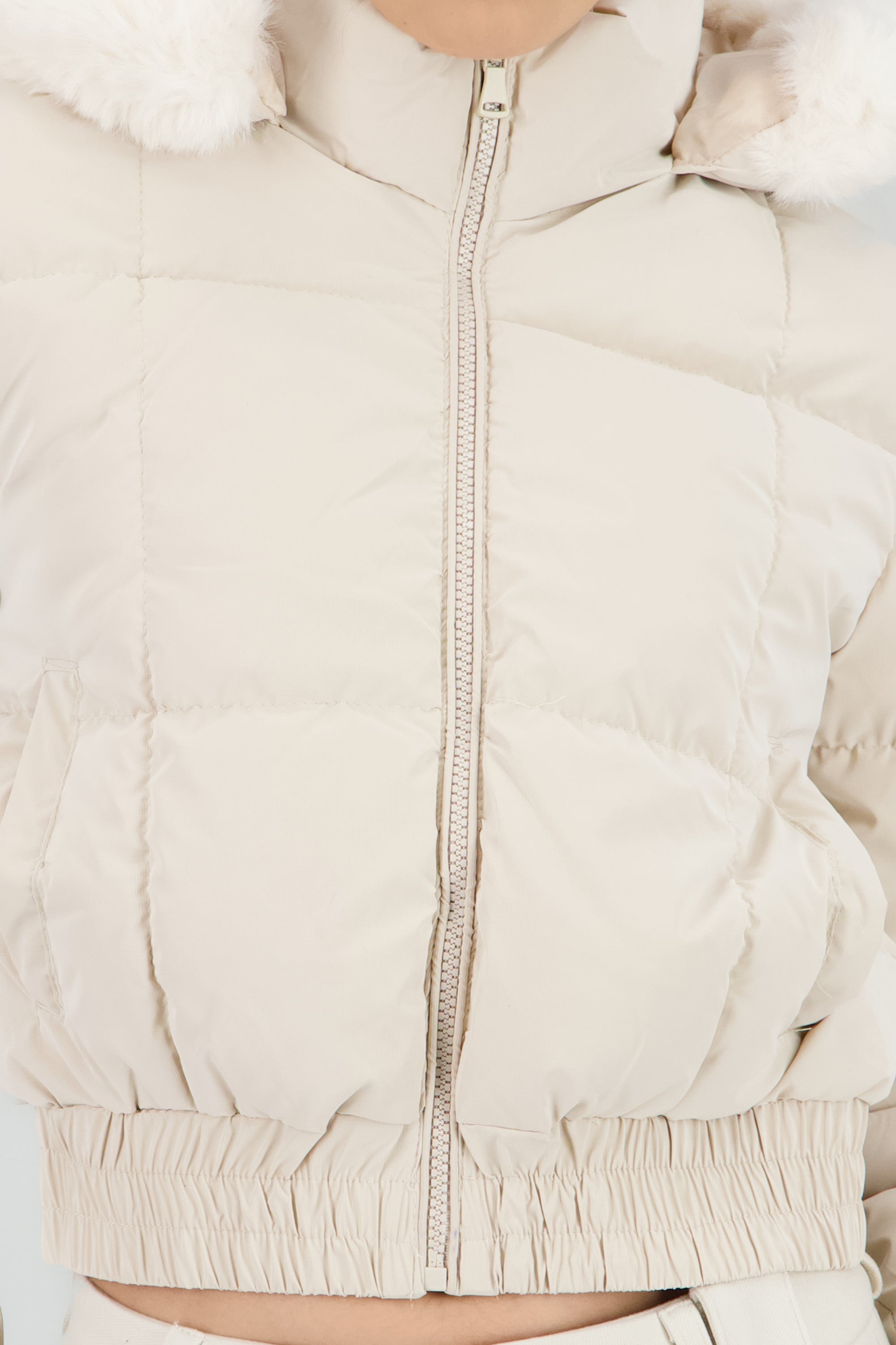 Chamarra con gorro peluche CREMA