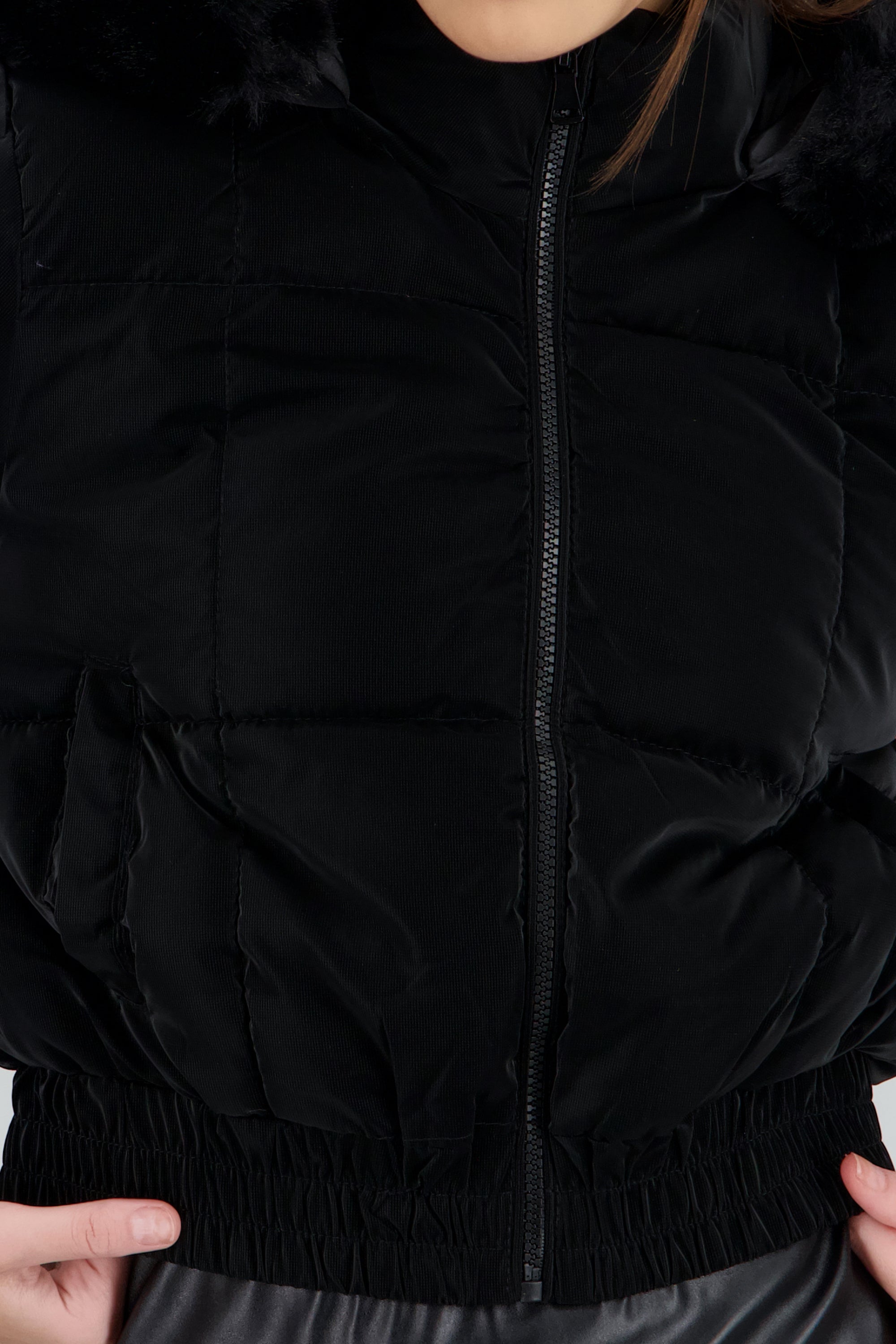 Chamarra con gorro peluche NEGRO