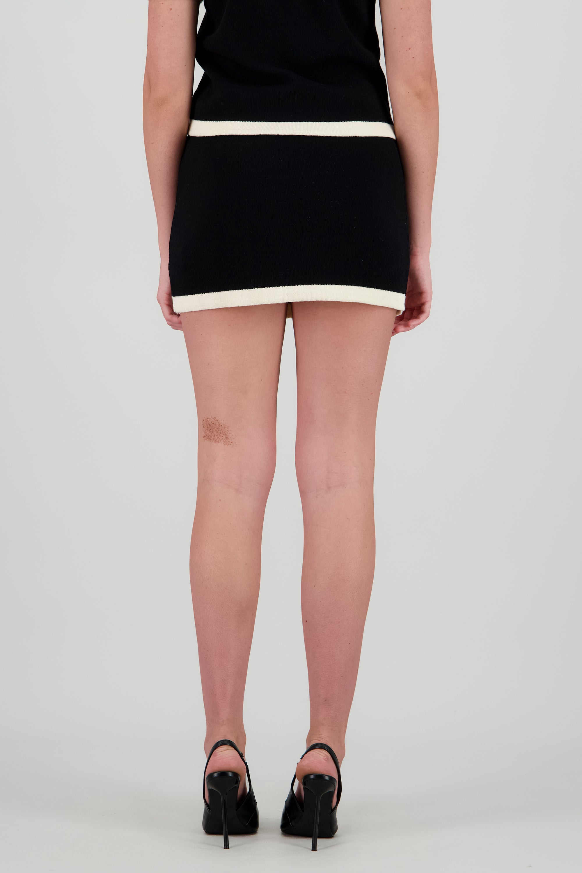 Knit mini falda contraste NEGRO COMBO