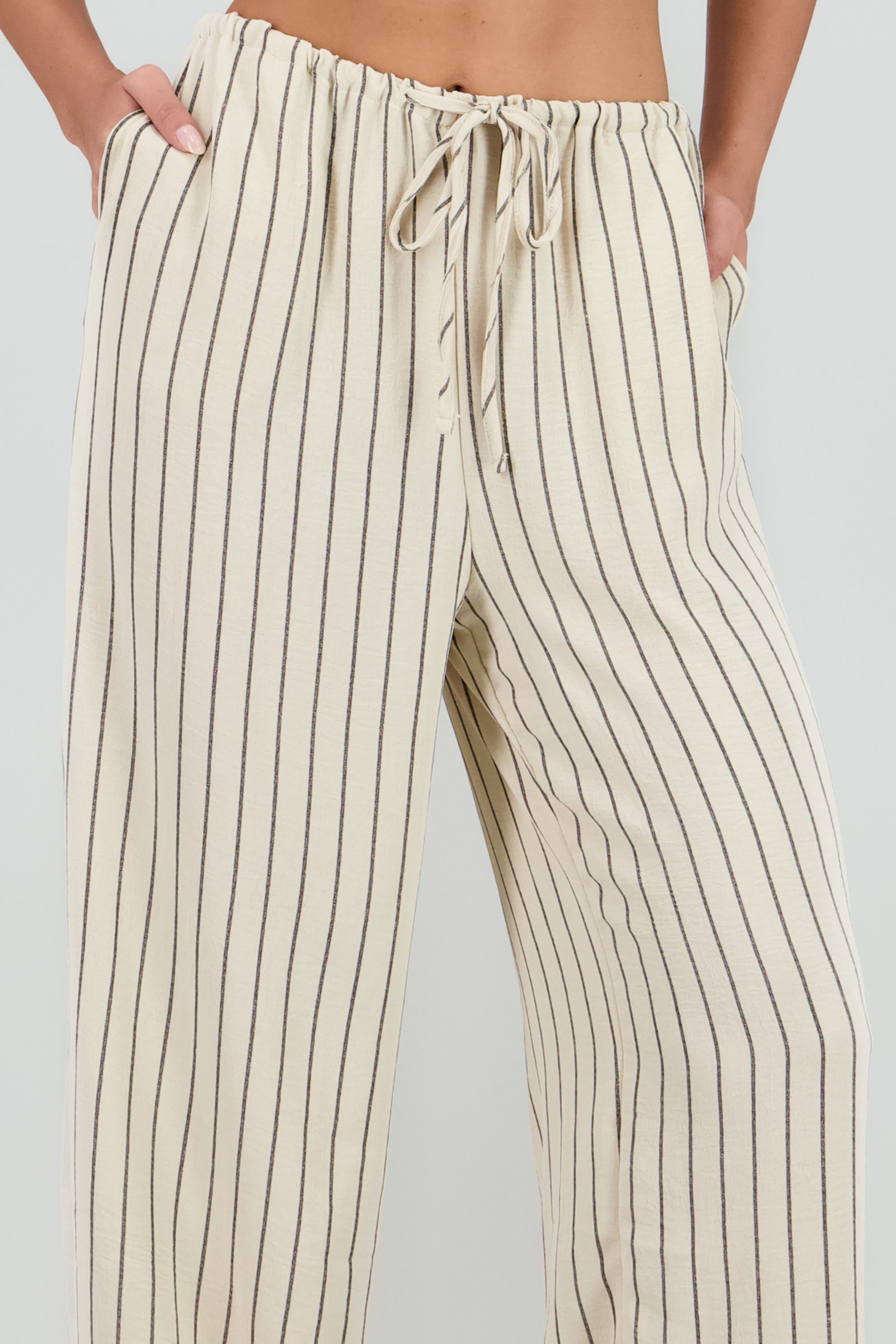 Pantalon fluido con jareta rayas HUESO COMBO