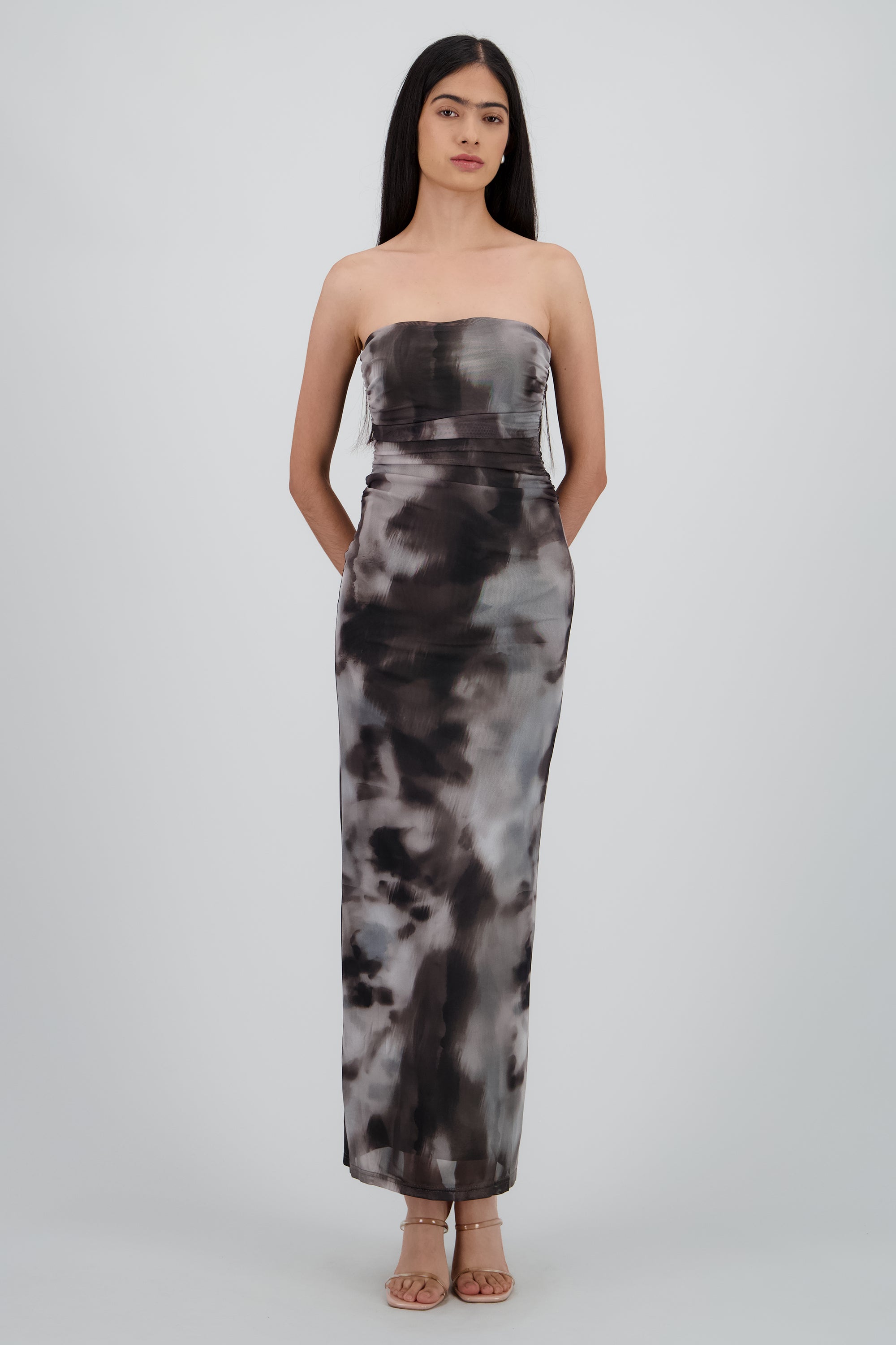Vestido degradado de mesh strapless GRIS COMBO