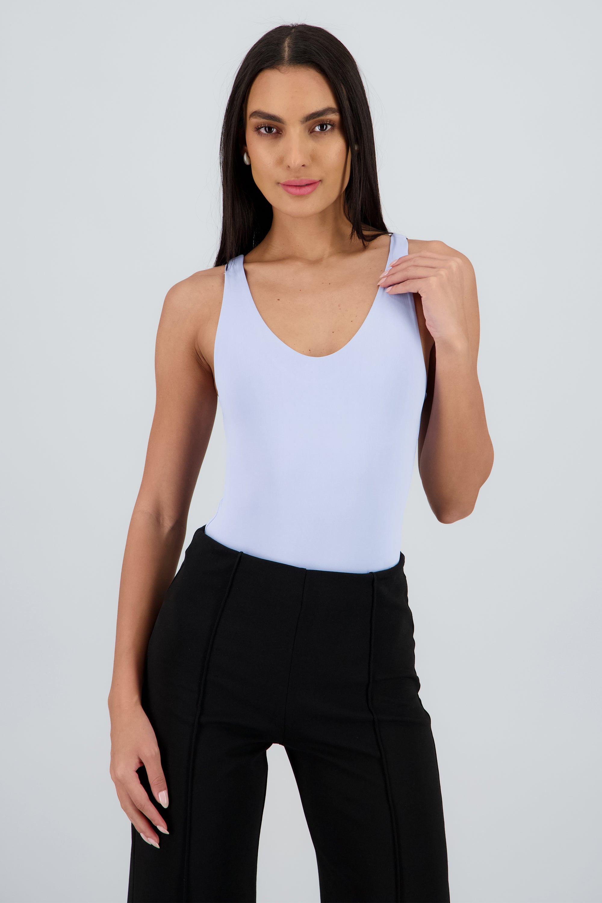 Body escote en V liso AZUL CIELO
