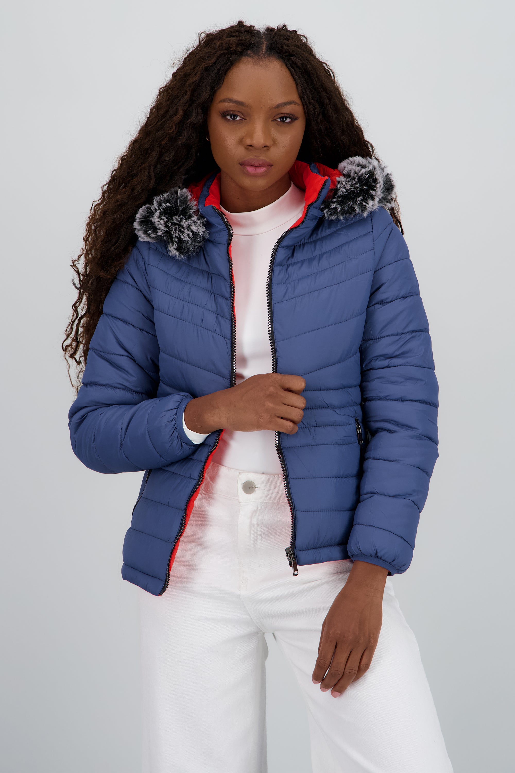 Chamarra capitonada det gorro a contraste AZUL