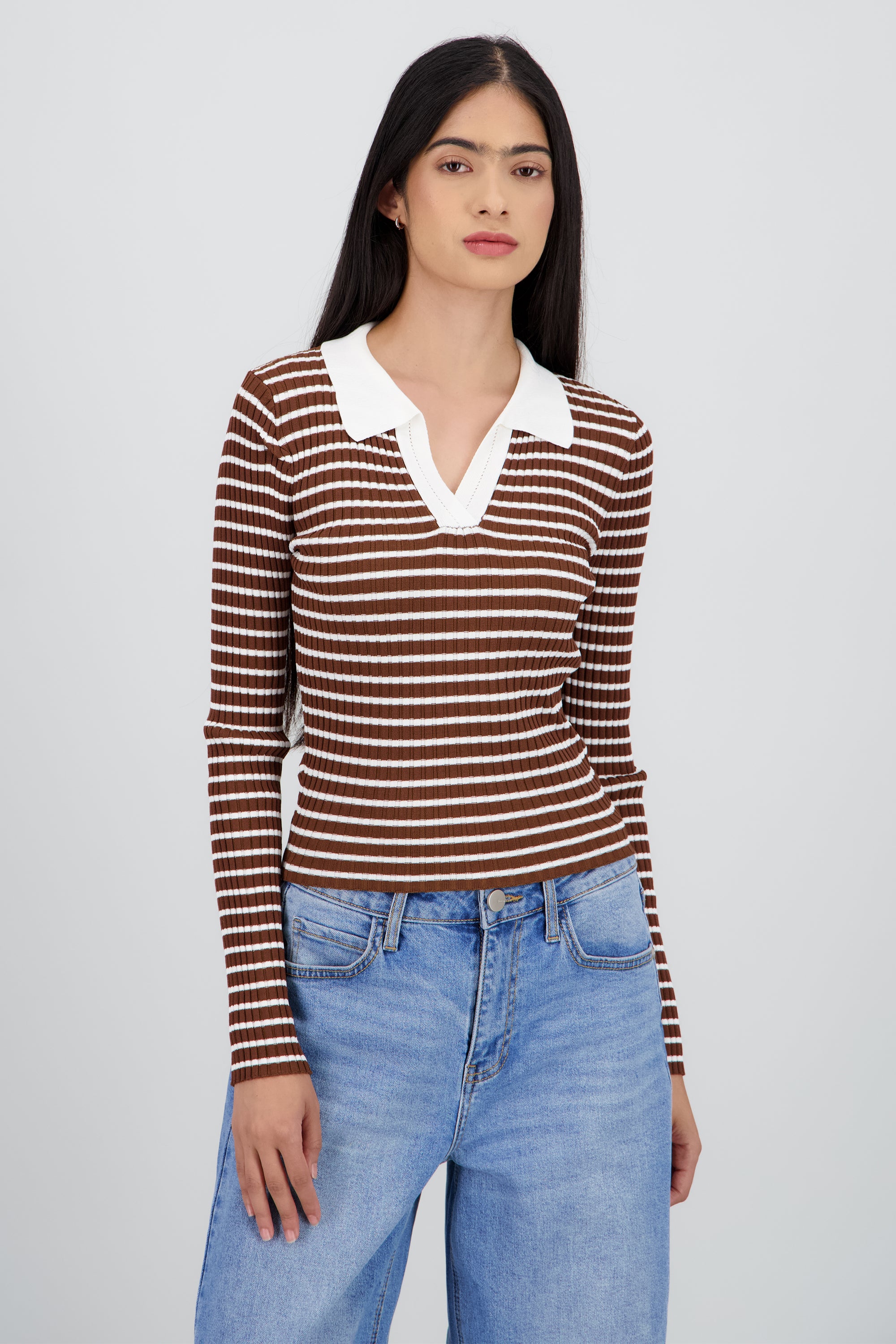 Top tipo polo manga larga rayas detalle cuello CAFE COMBO