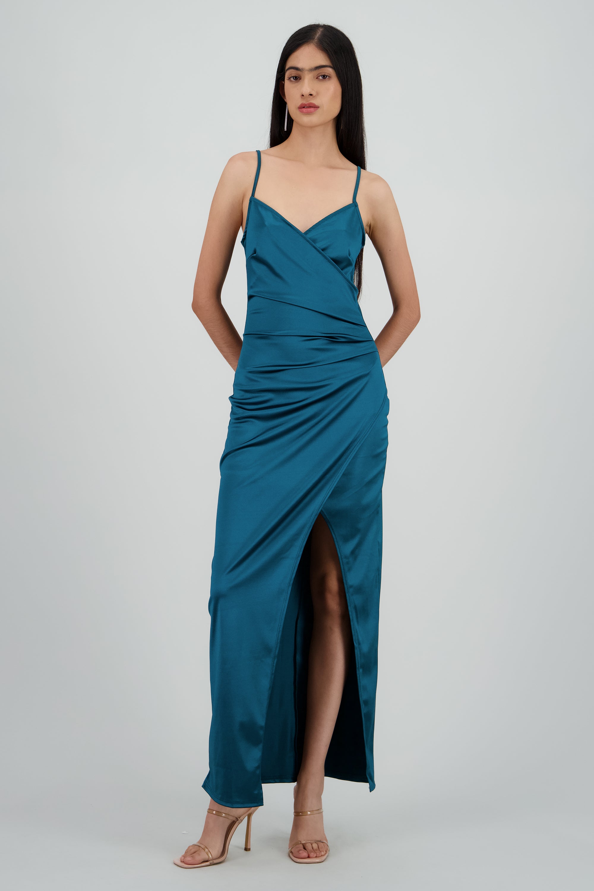 Vestido satinado midi VERDE CAZADOR