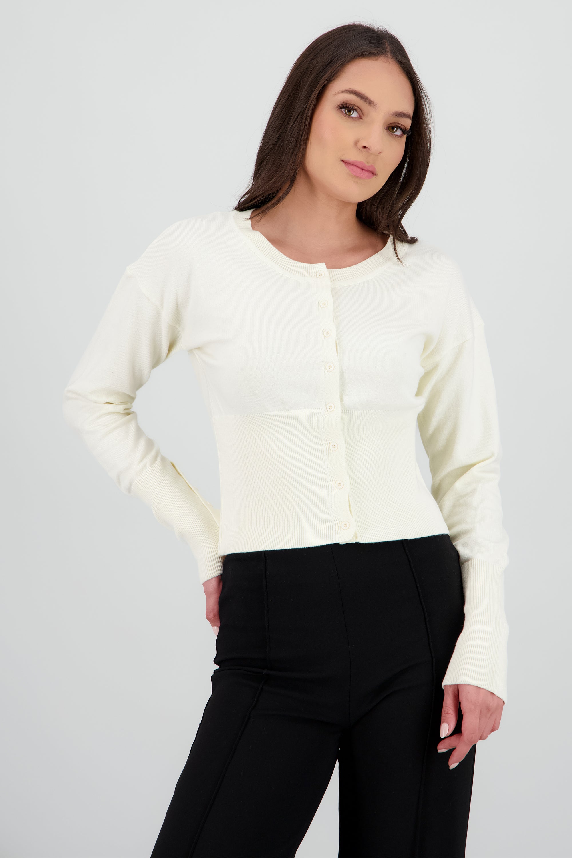 Cardigan con botones liso CREMA