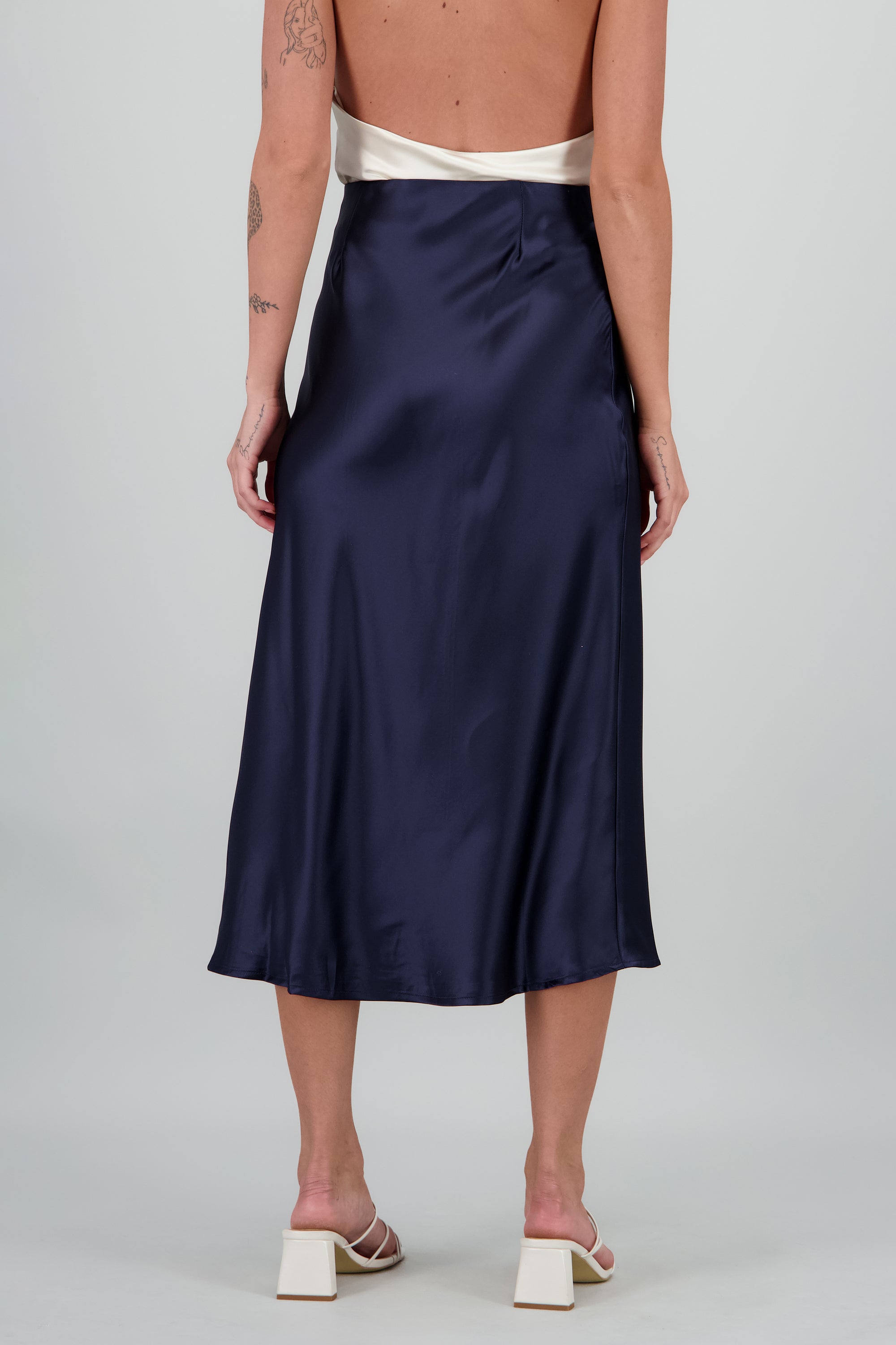 Falda satinada midi lisa MARINO