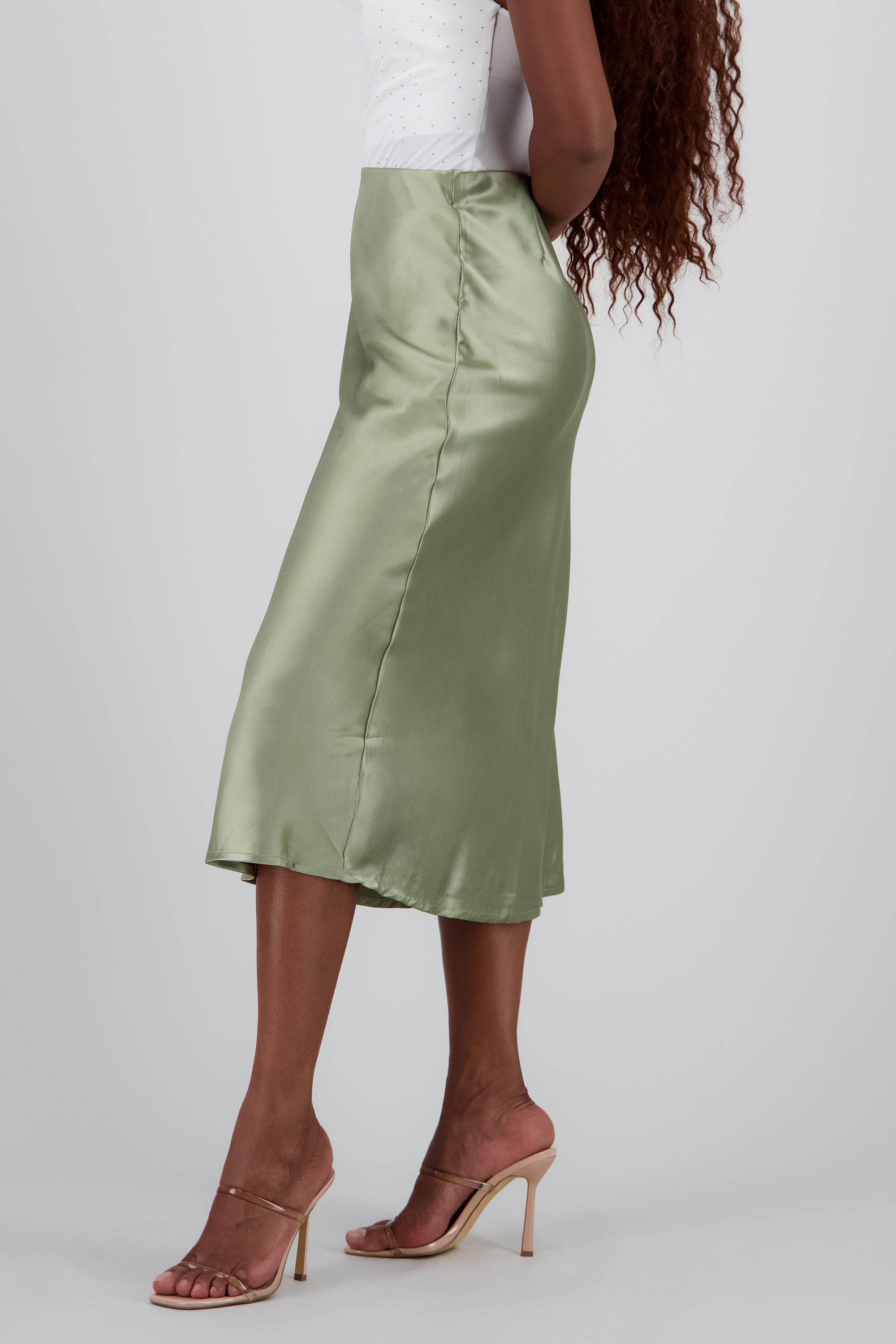 Falda satinada midi lisa SAGE