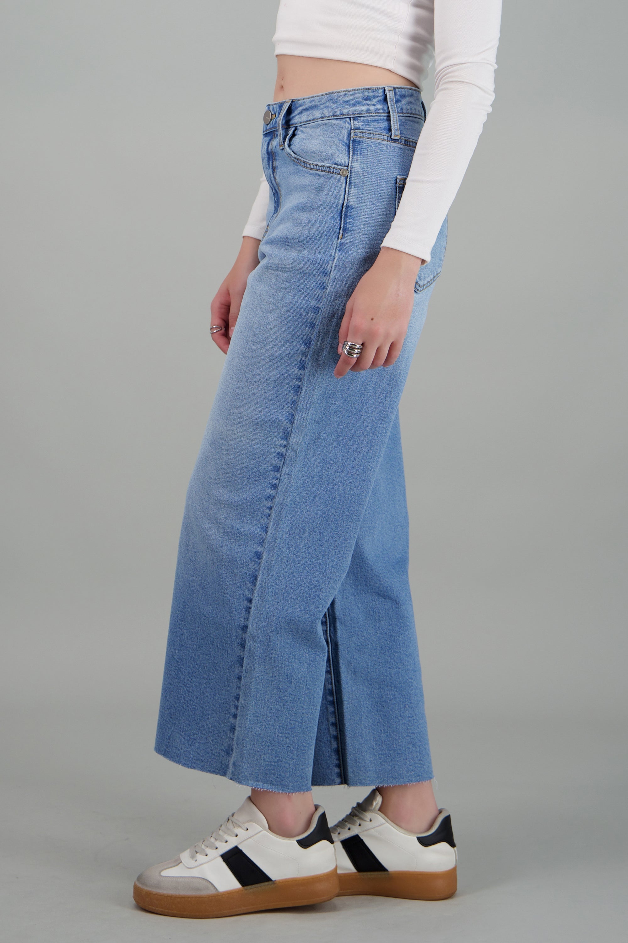 Jeans cropped al corte LIGHT WASH