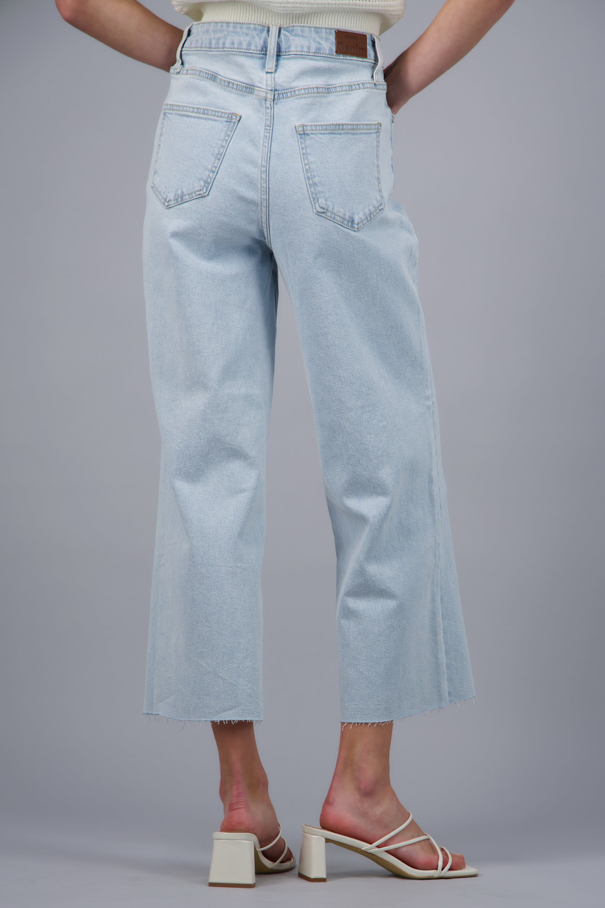 Jeans cropped al corte SUPER BLEACHED