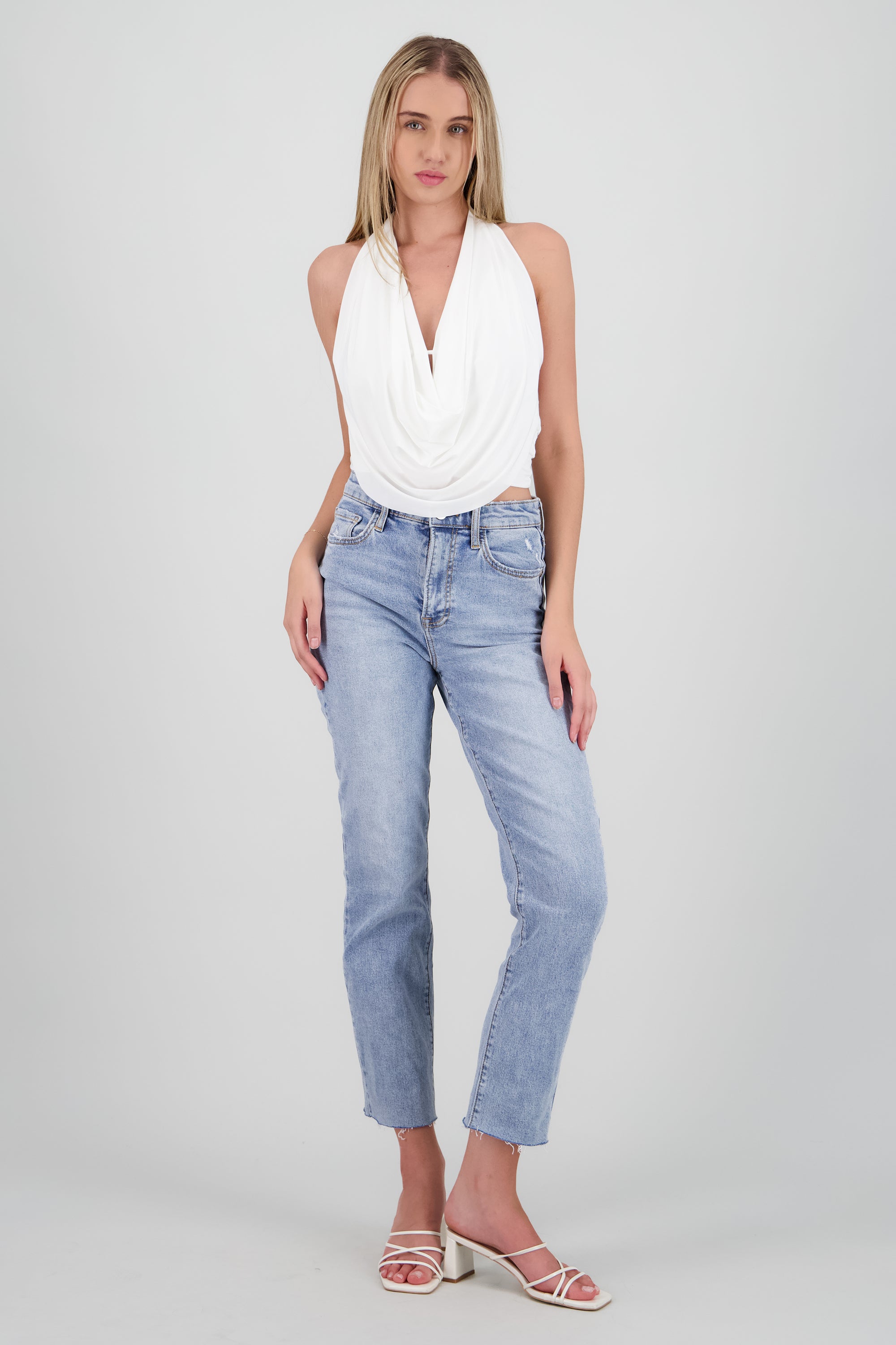 Jeans straight pretina cruzada LIGHT WASH