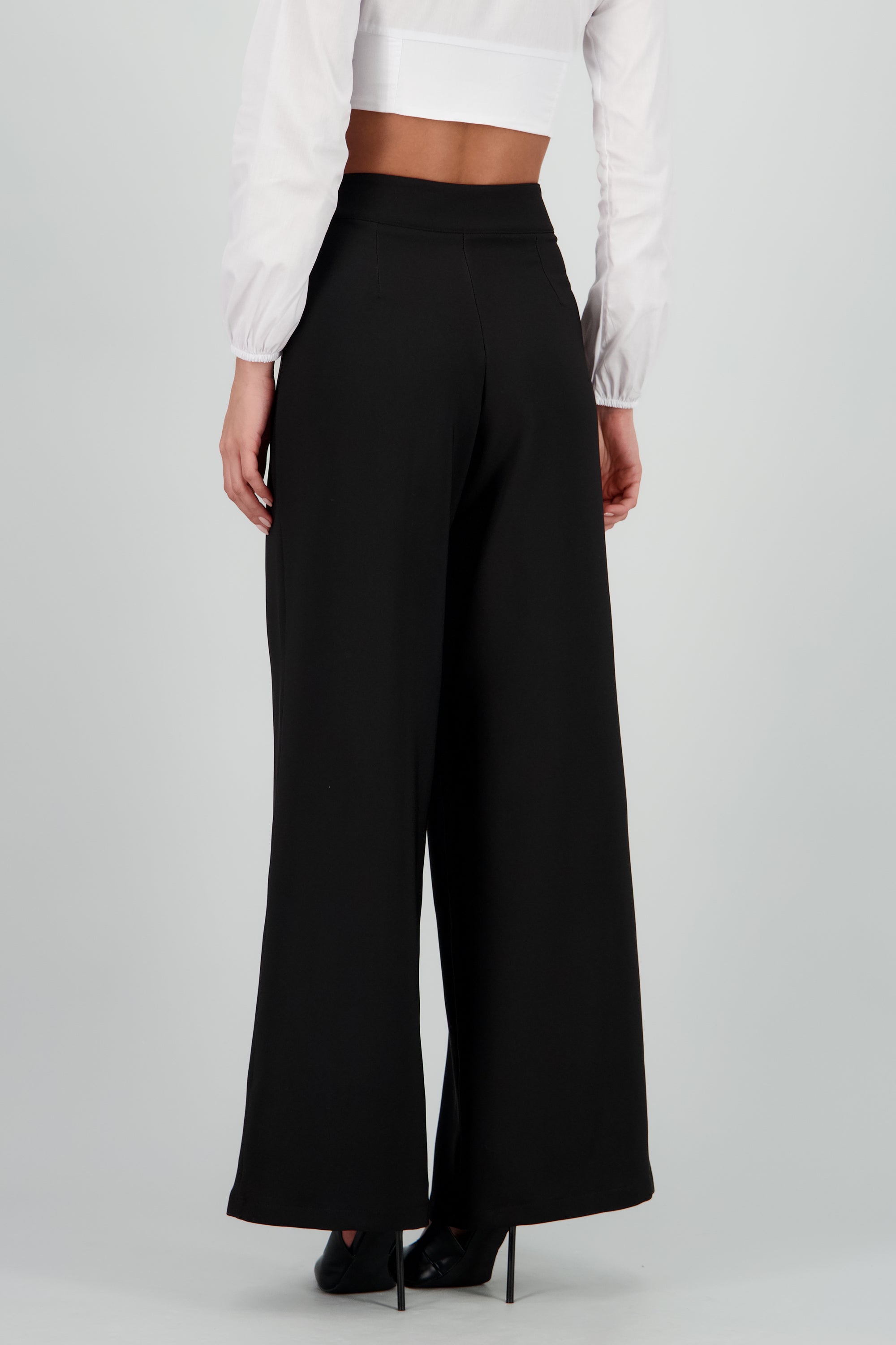 Pantalon amplio det cinturon NEGRO