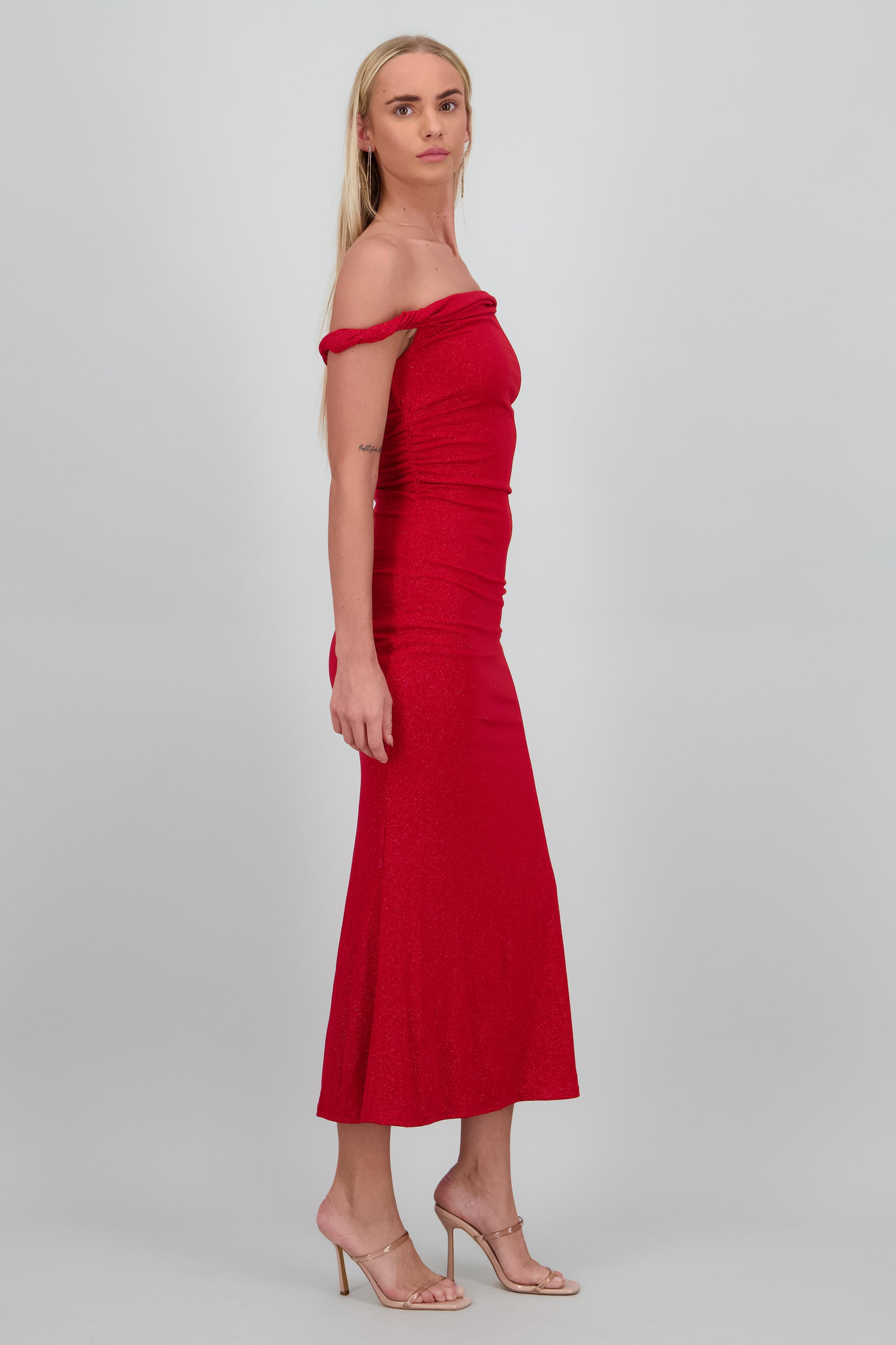 Vestido brillos drapeado detalle tirante ROJO