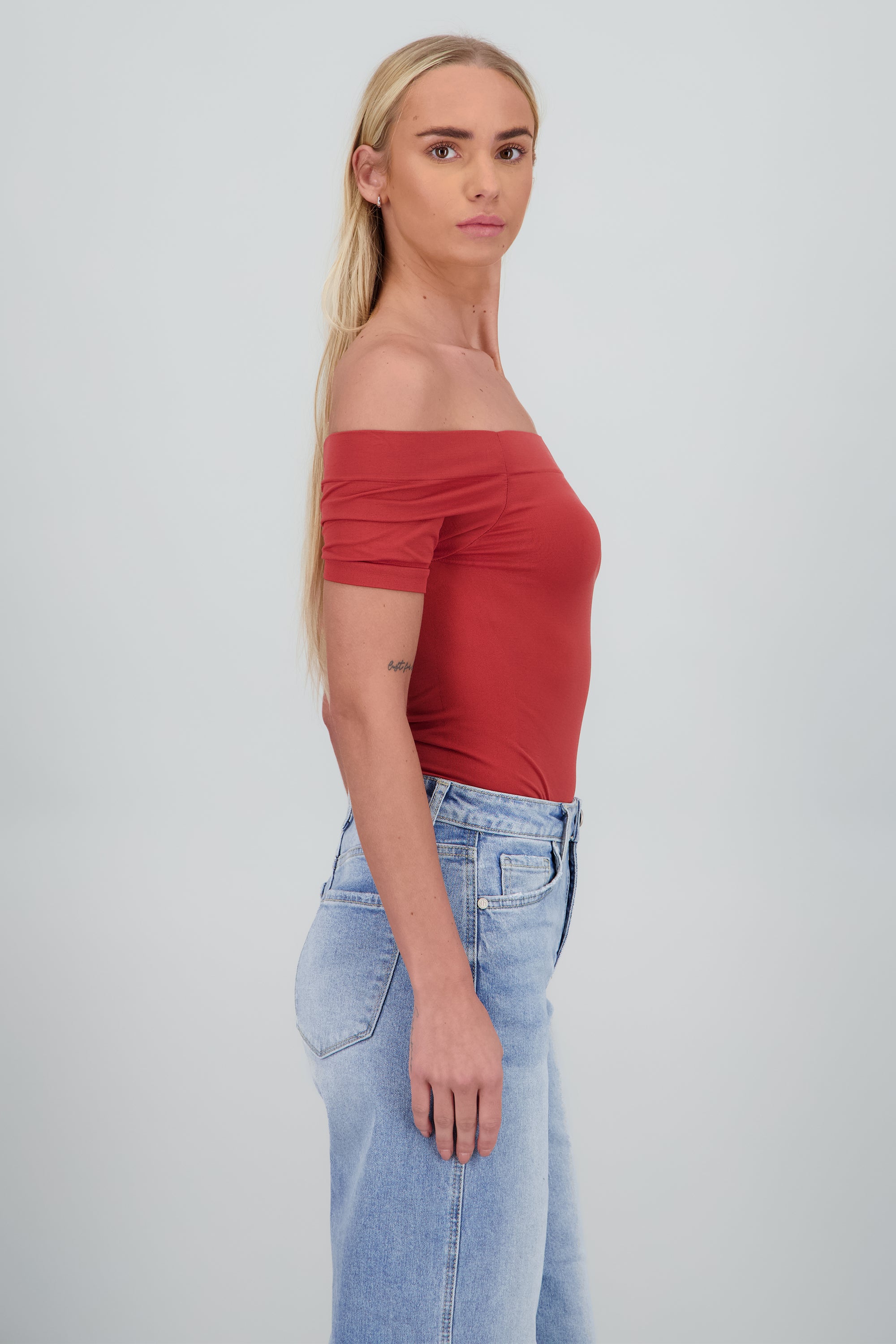 Bodysuit Liso Hombros Descubiertos LADRILLO