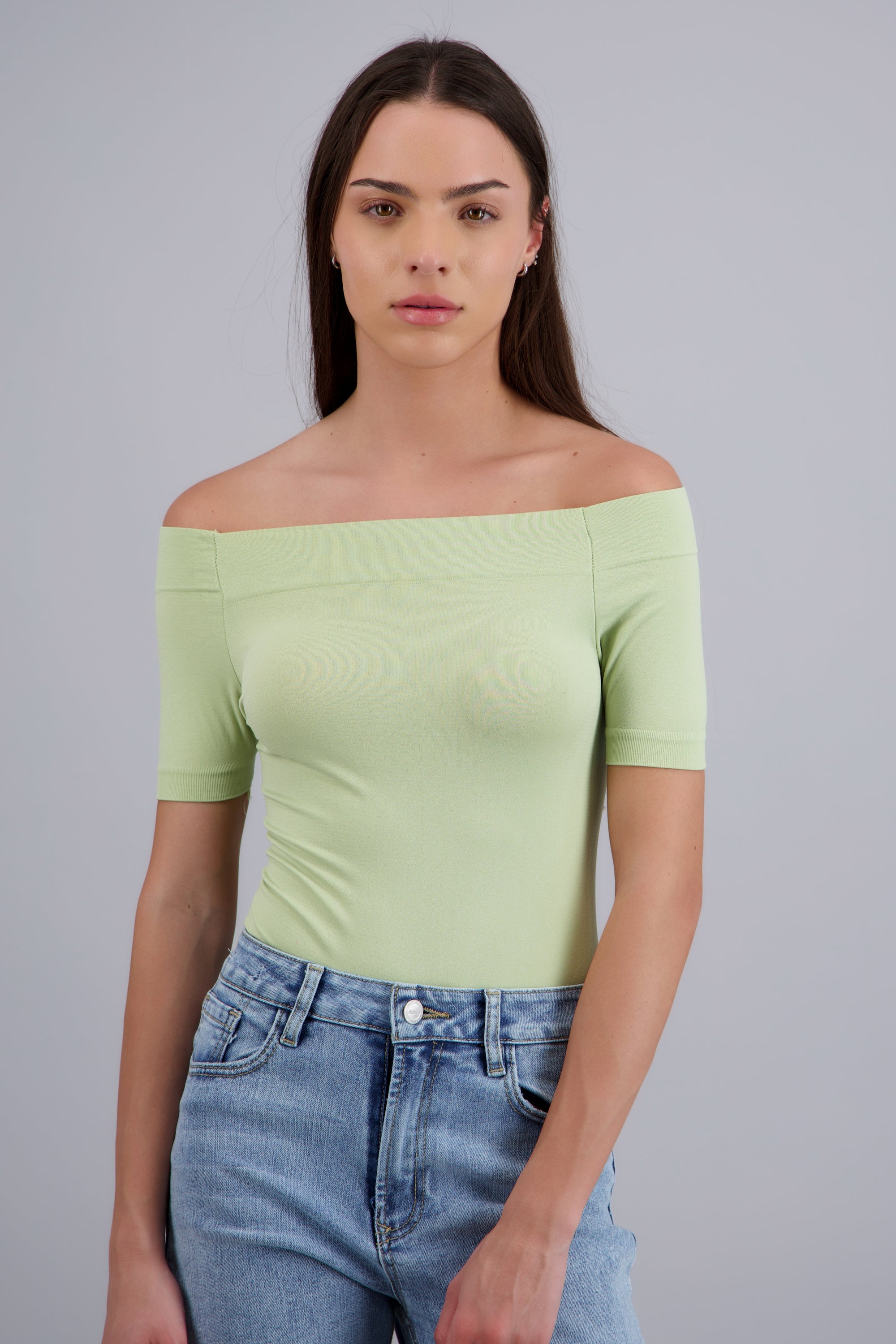 Bodysuit Liso Hombros Descubiertos VERDE CLARO