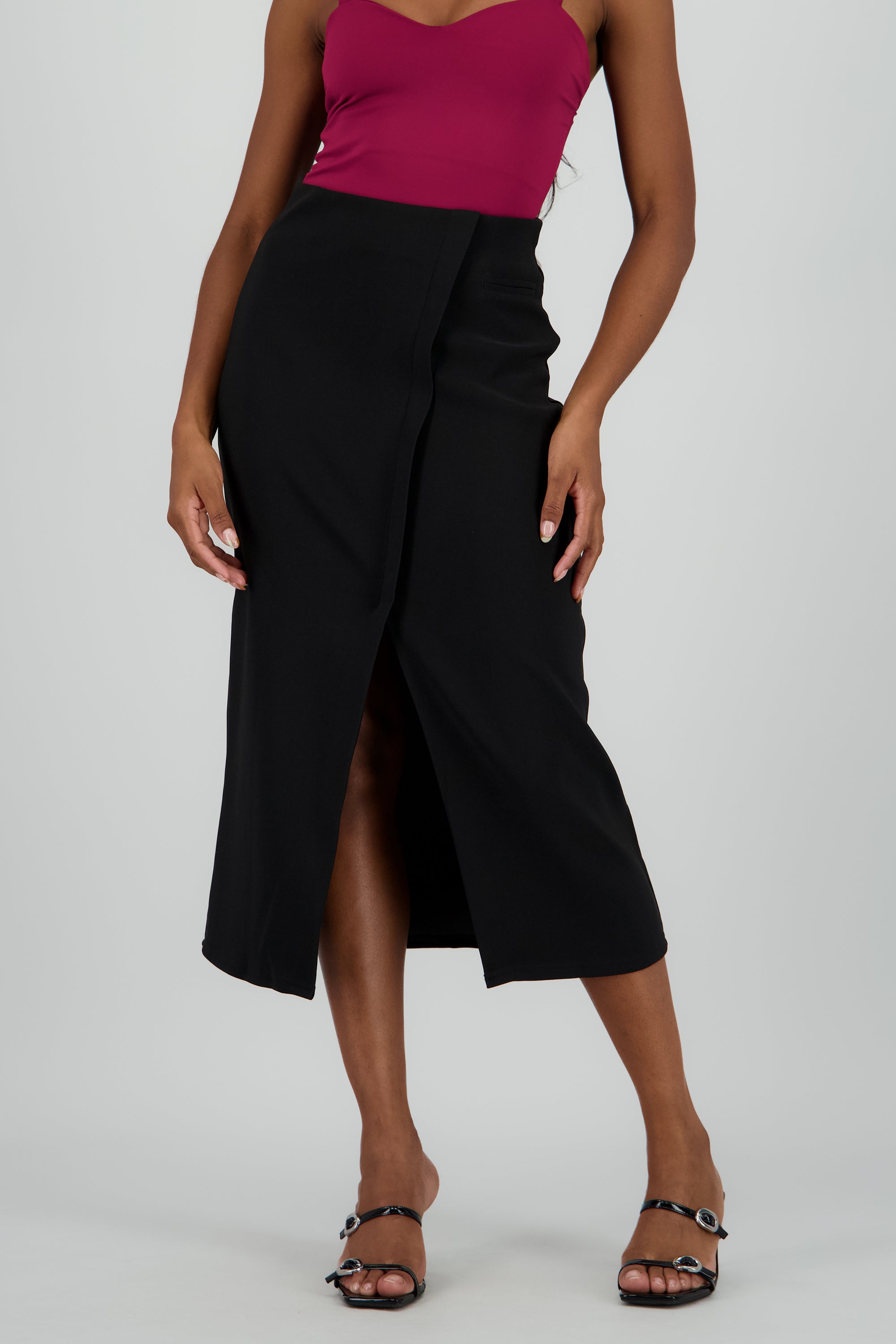 Falda midi corte NEGRO