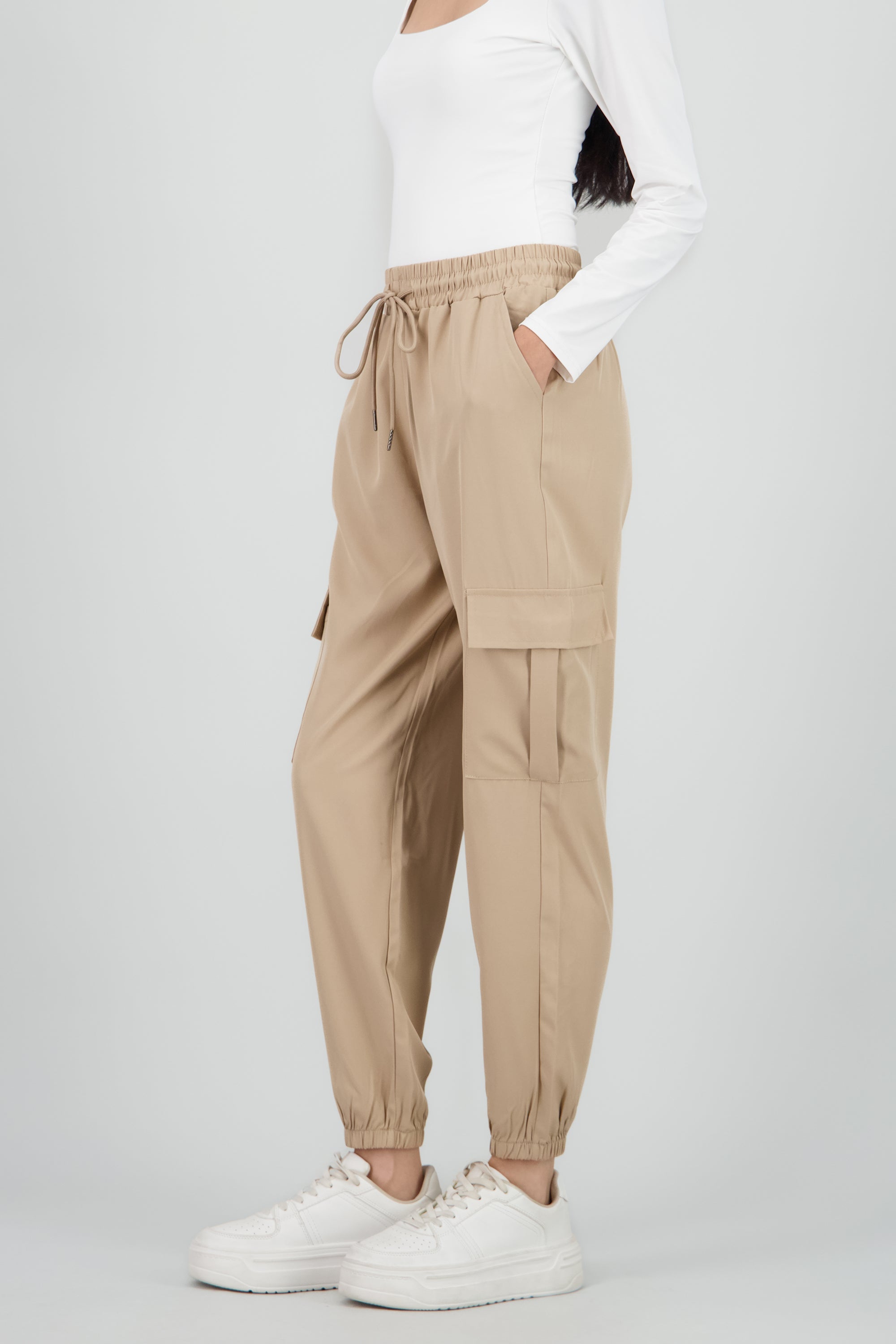Pantalón Cargo Monocolor Bolsas ARENA