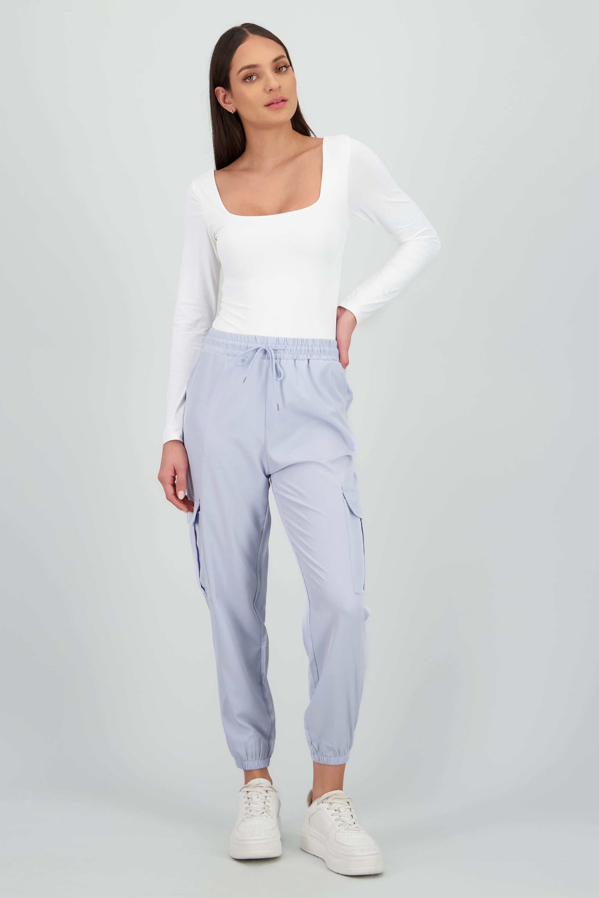 Pantalón Cargo Monocolor Bolsas AZUL CIELO