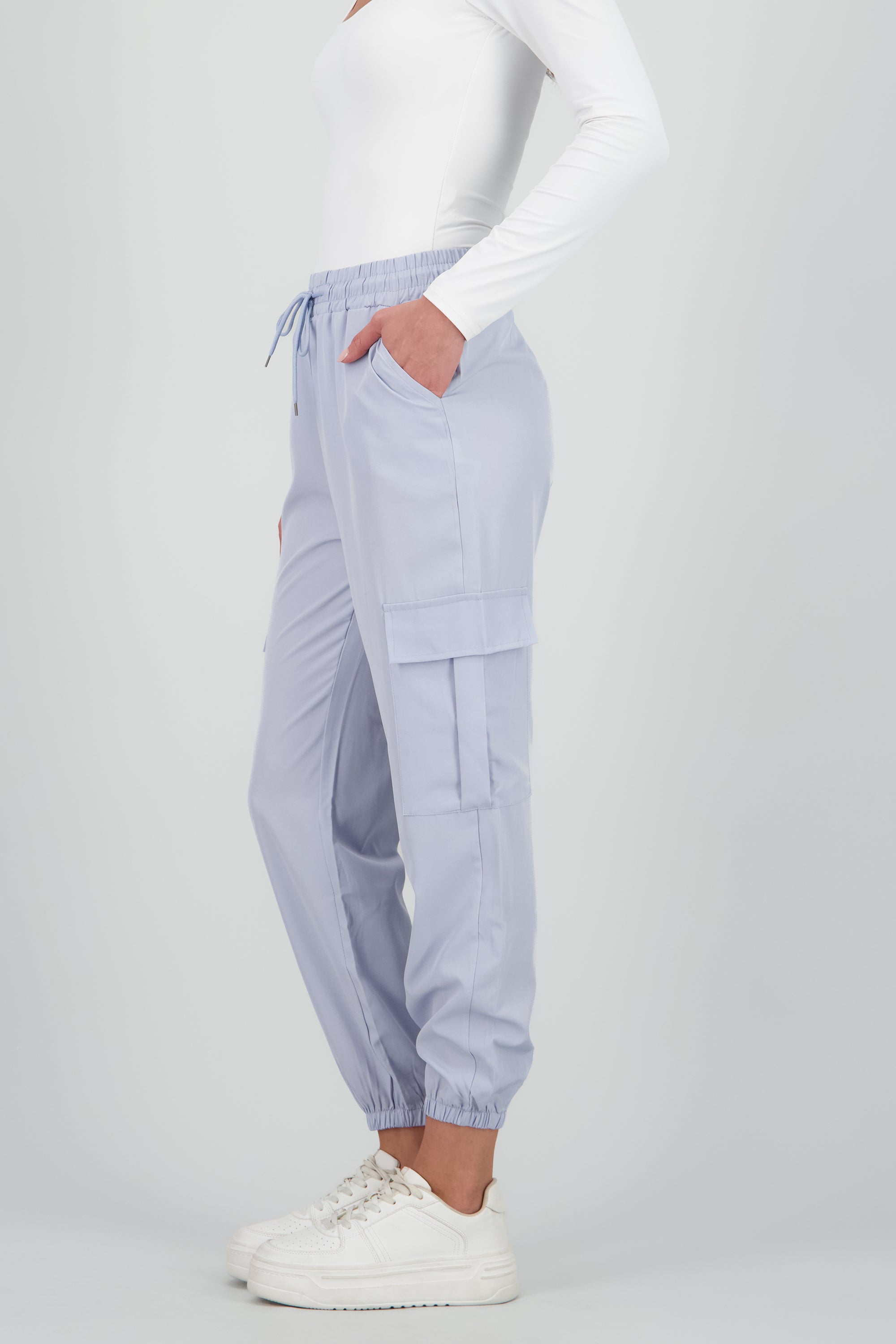 Pantalón Cargo Monocolor Bolsas AZUL CIELO