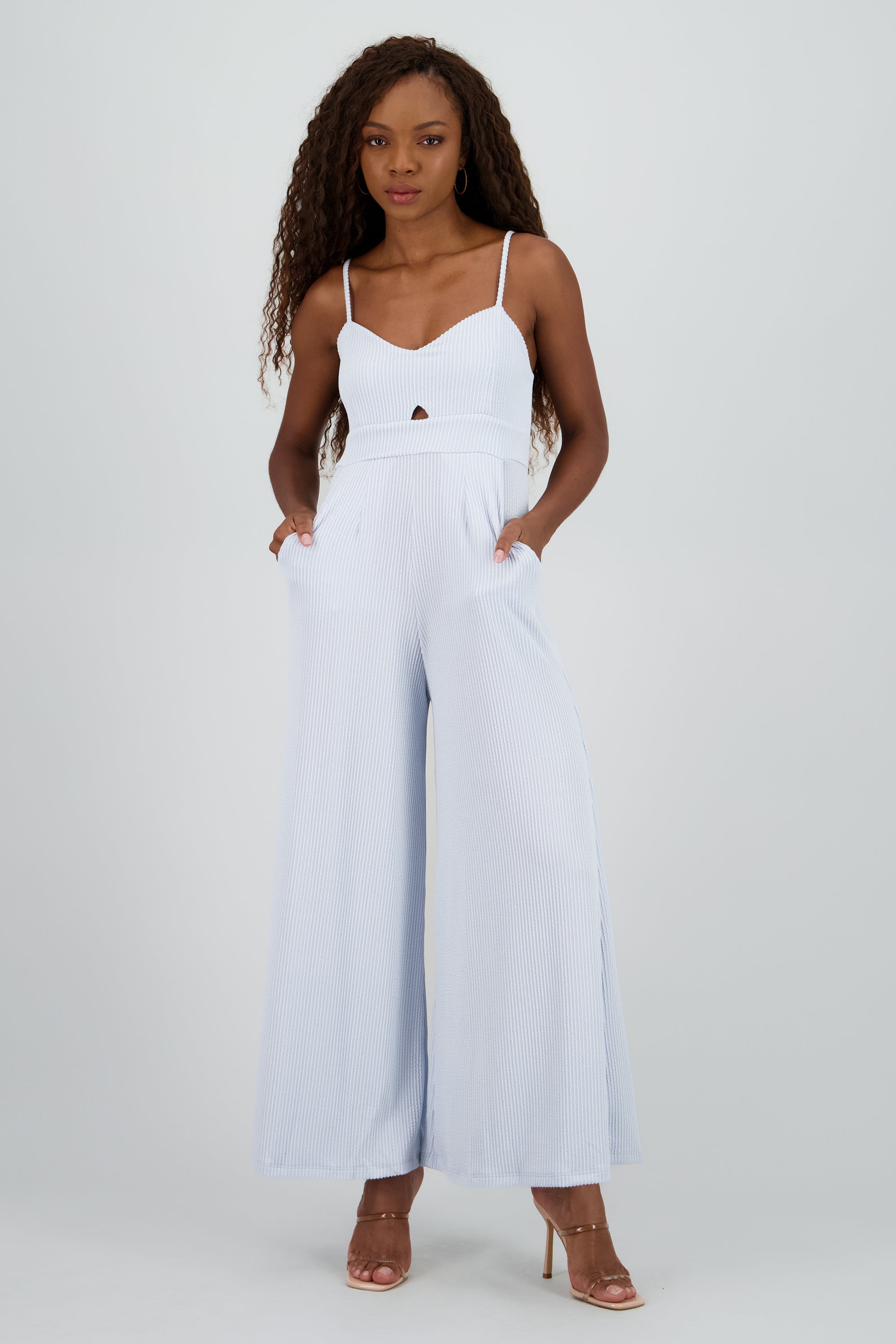 Jumpsuit tirantes detalle textura AZUL PASTEL