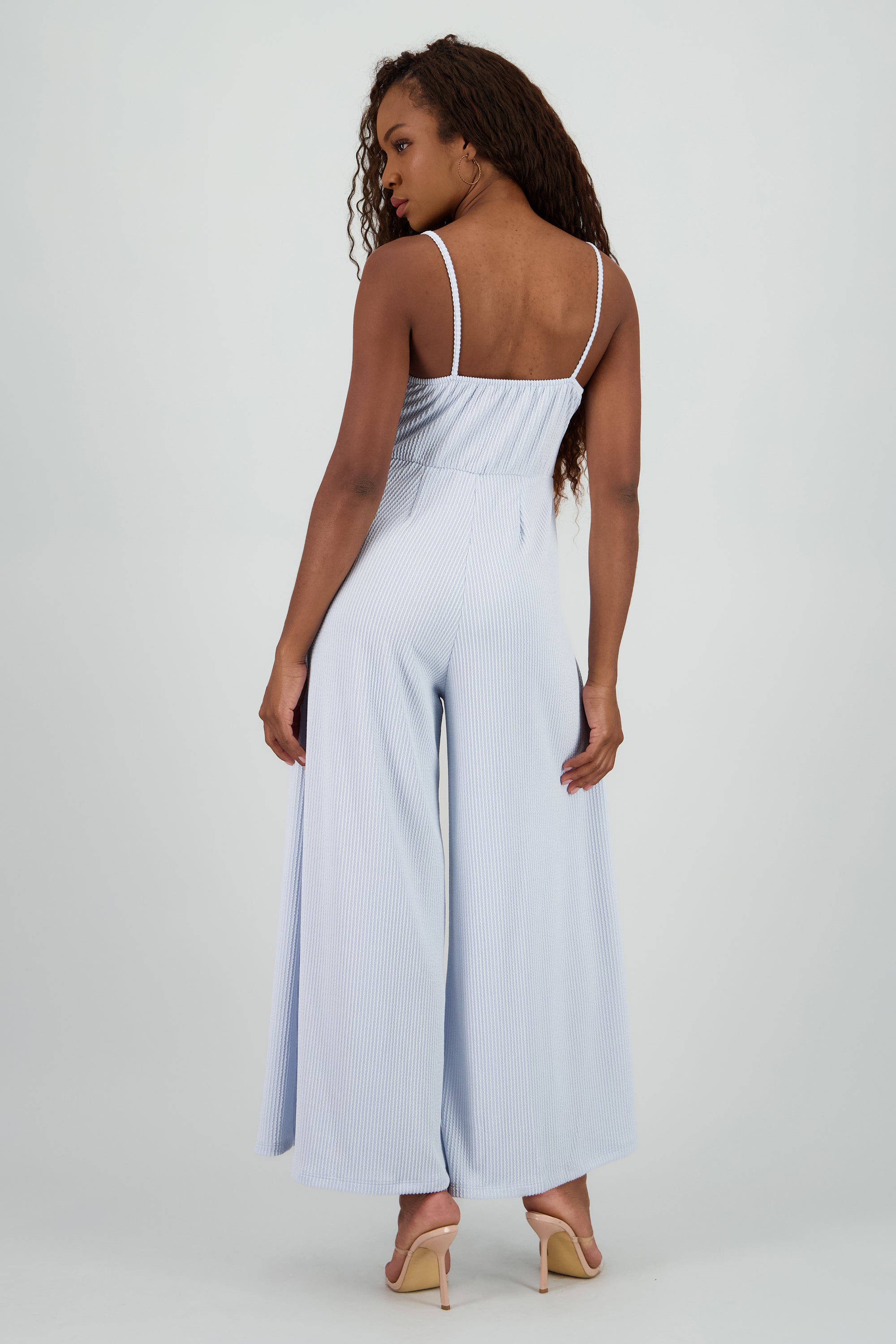 Jumpsuit tirantes detalle textura AZUL PASTEL
